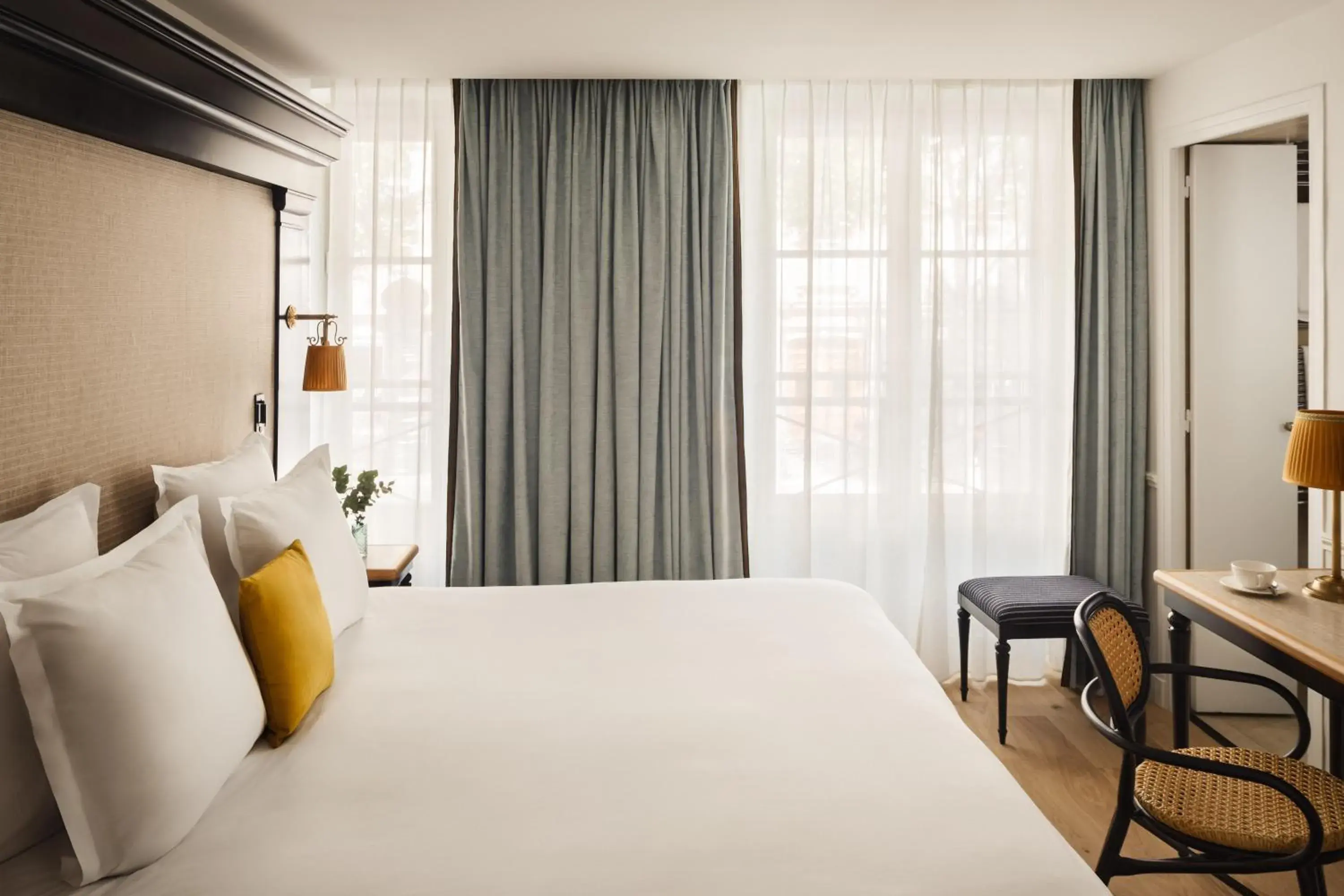 Deluxe Room in Hotel Observatoire Luxembourg Deluxe Room in Hotel Observatoire Luxembourg