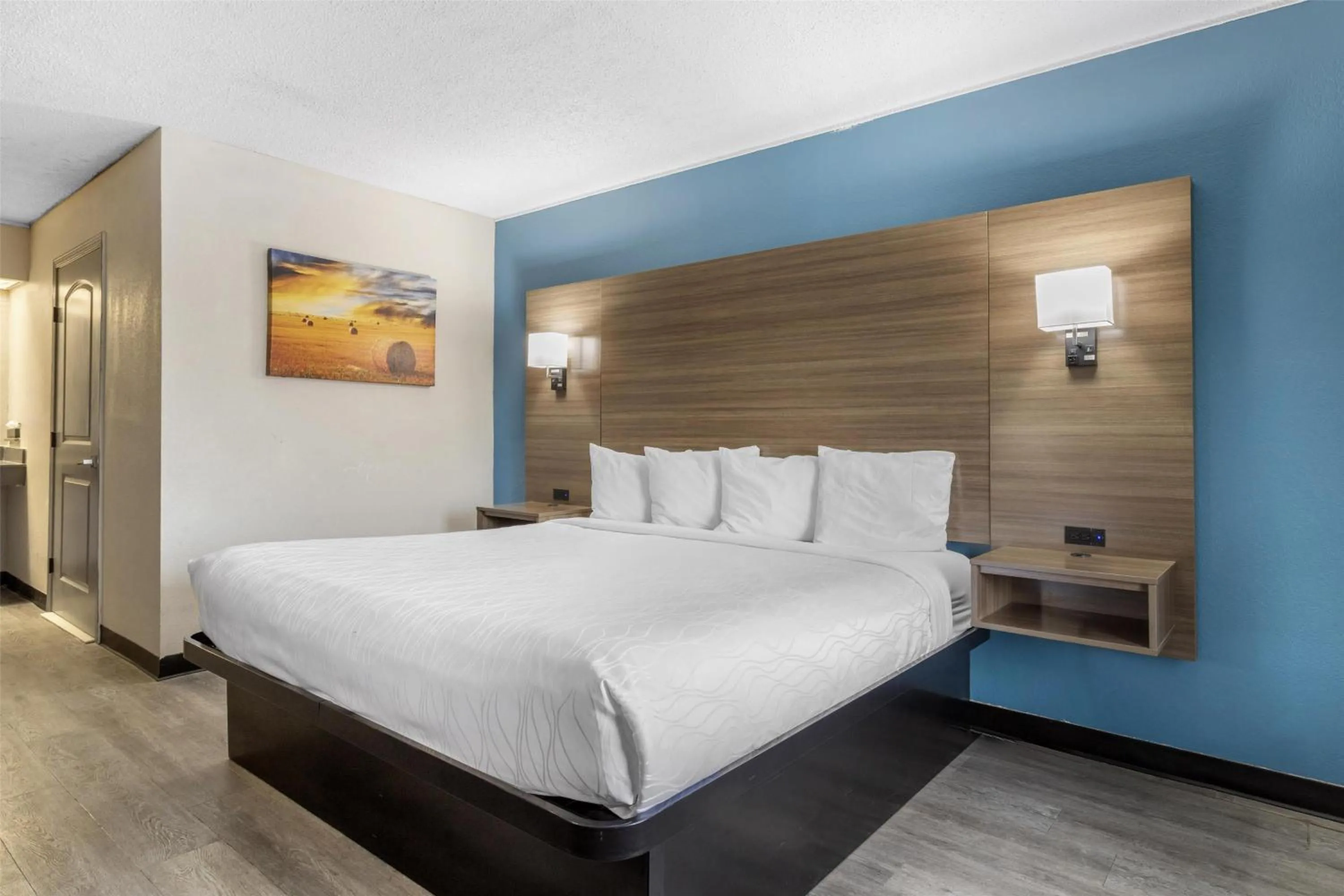 Bedroom in SureStay by Best Western Victoria