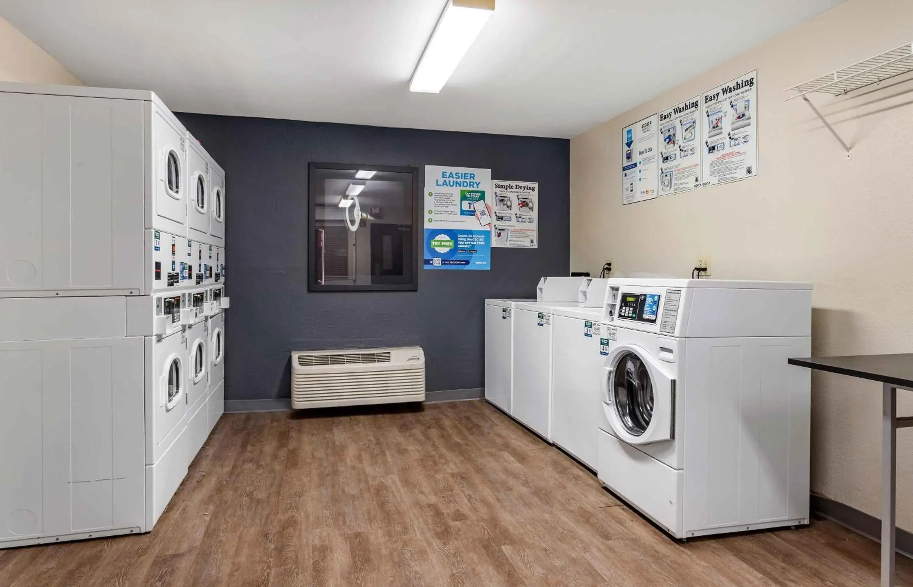 Property building in Extended Stay America Suites - Houston - Westchase - Richmond Property building in Extended Stay America Suites - Houston - Westchase - Richmond