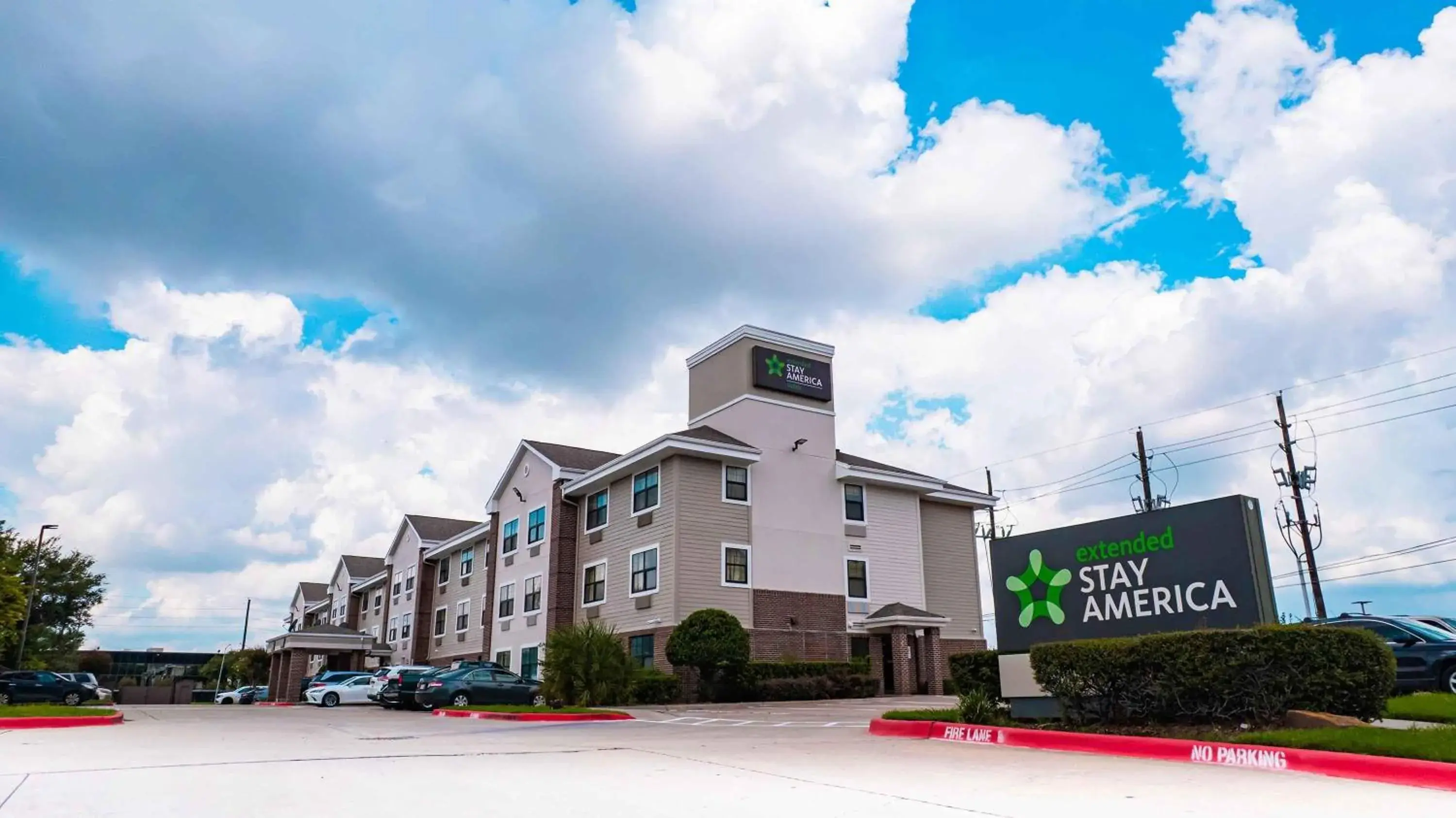Property building in Extended Stay America Suites - Houston - Westchase - Richmond Property building in Extended Stay America Suites - Houston - Westchase - Richmond