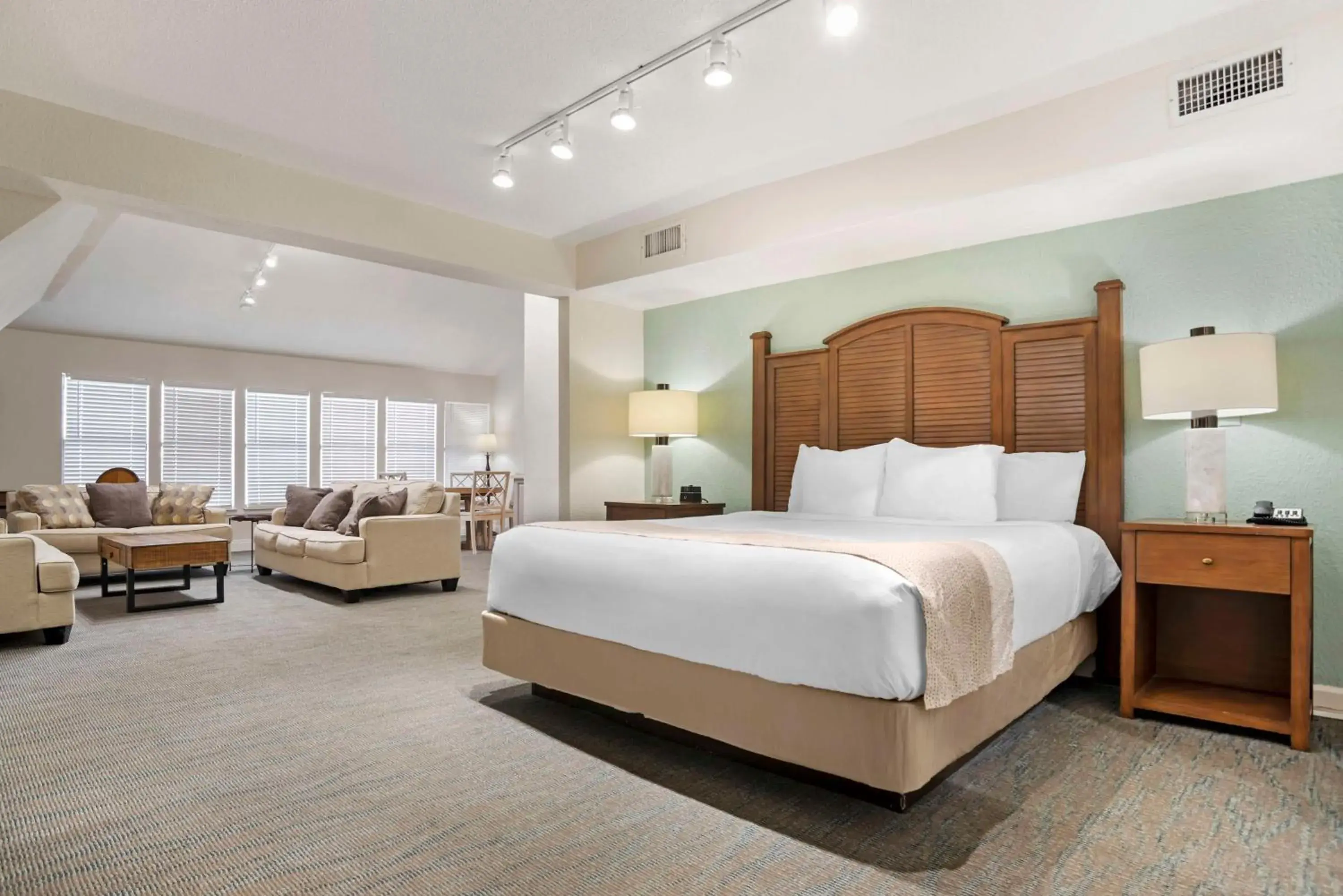 Bedroom, Bed in Best Western on the Beach Bedroom, Bed in Best Western on the Beach