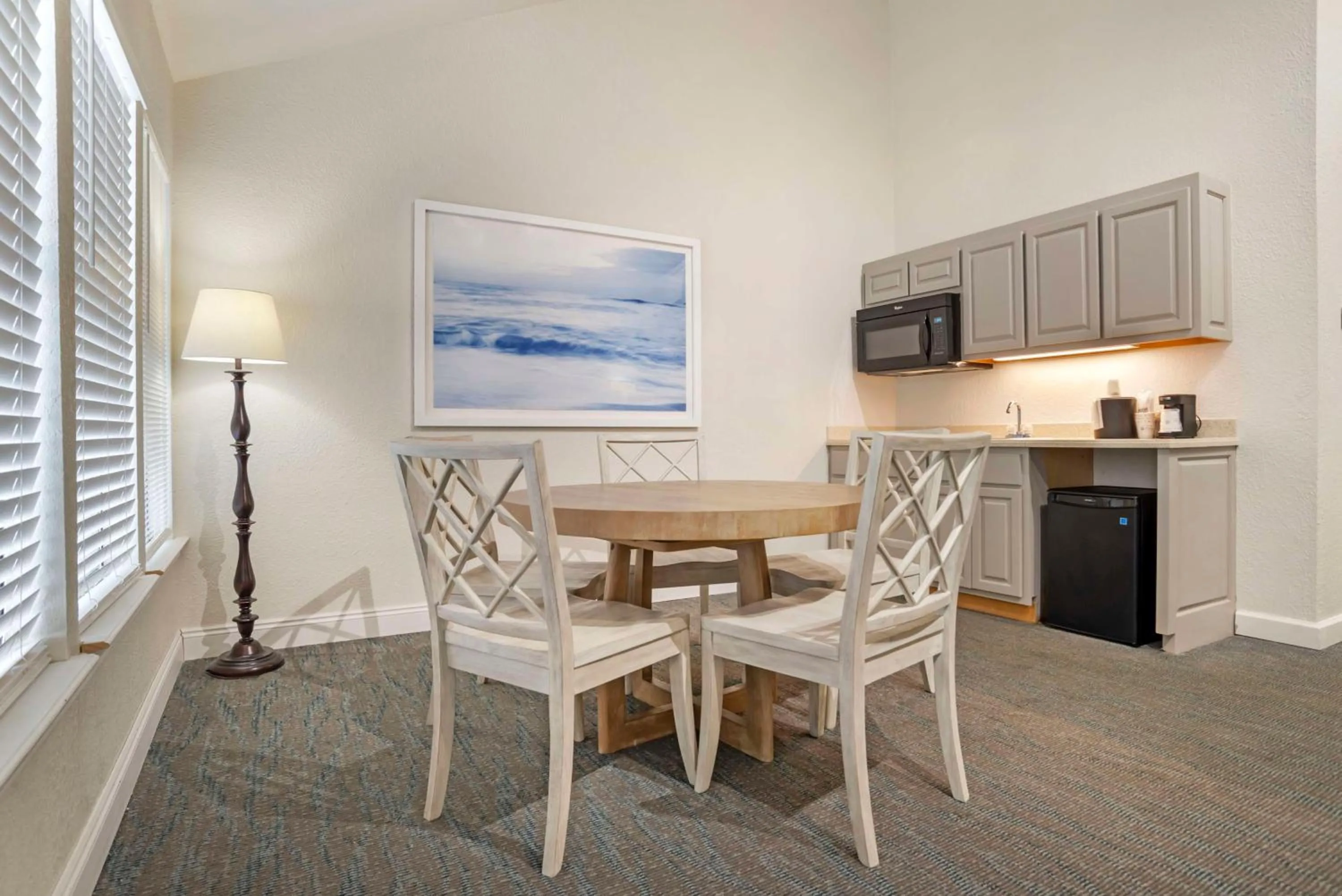 Bedroom in Best Western on the Beach