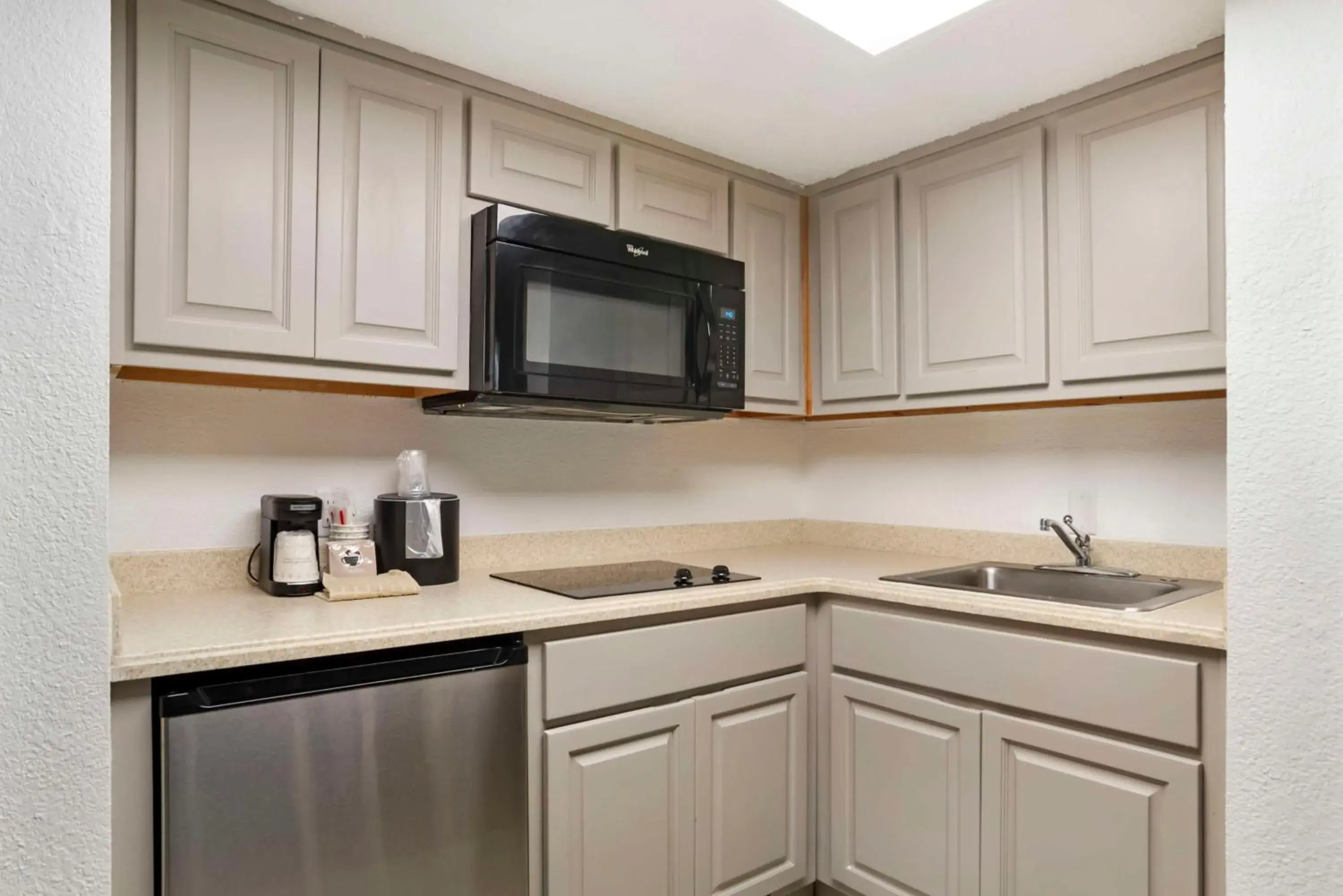 Bedroom in Best Western on the Beach Bedroom in Best Western on the Beach