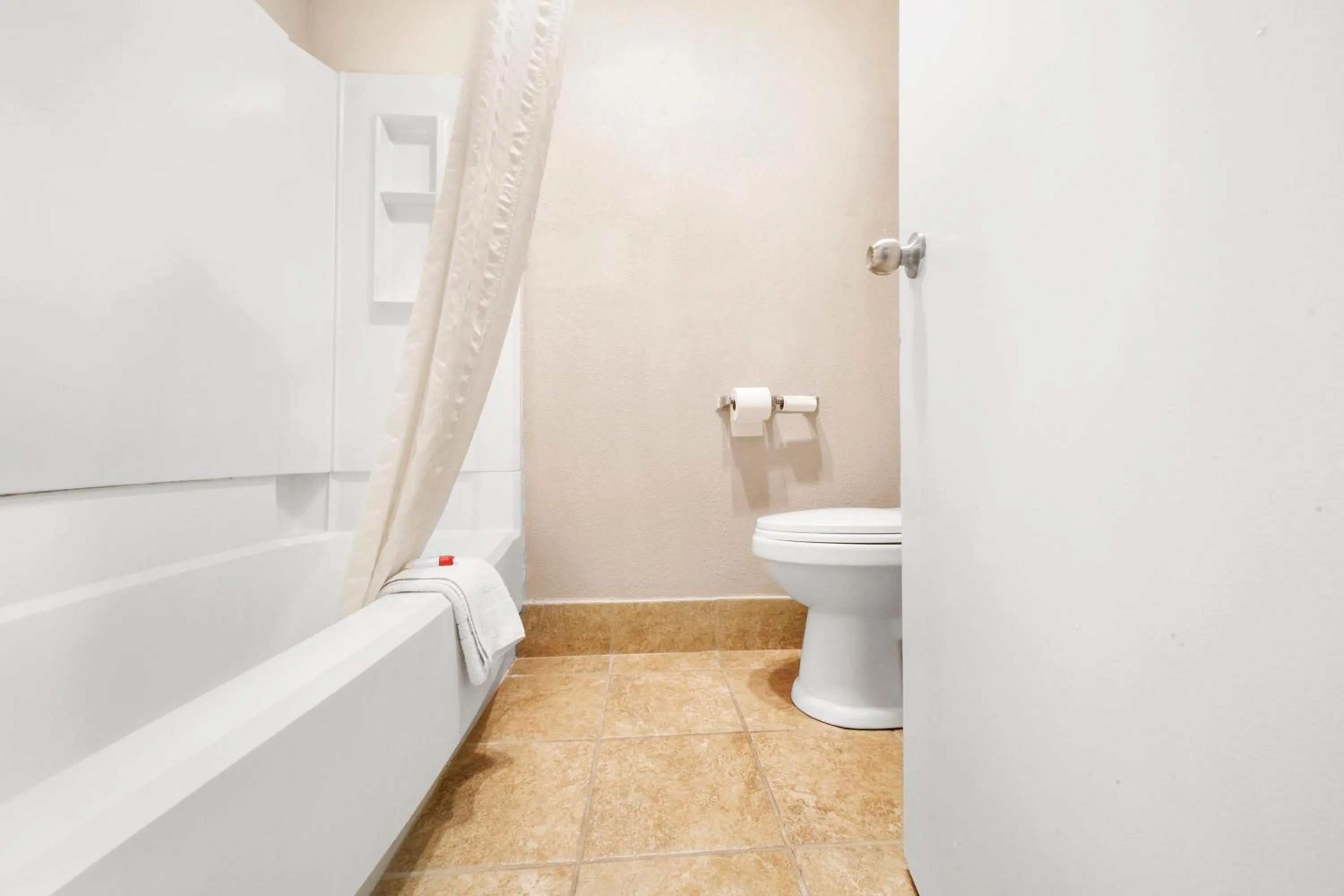 Shower, Bathroom in Baymont by Wyndham Muncie Near Ball State University