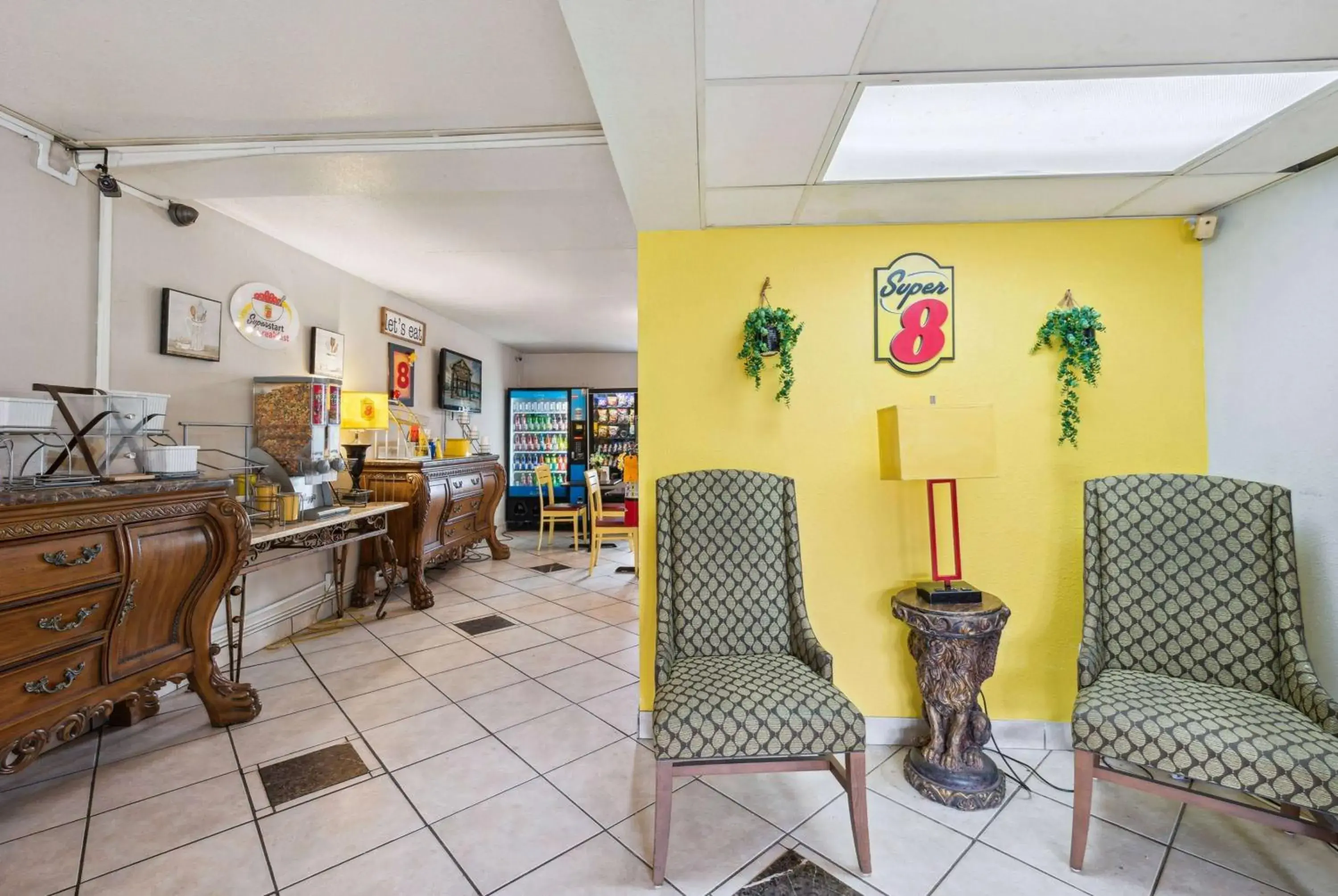 Lobby or reception in Super 8 by Wyndham Millbury/Toledo Lobby or reception in Super 8 by Wyndham Millbury/Toledo