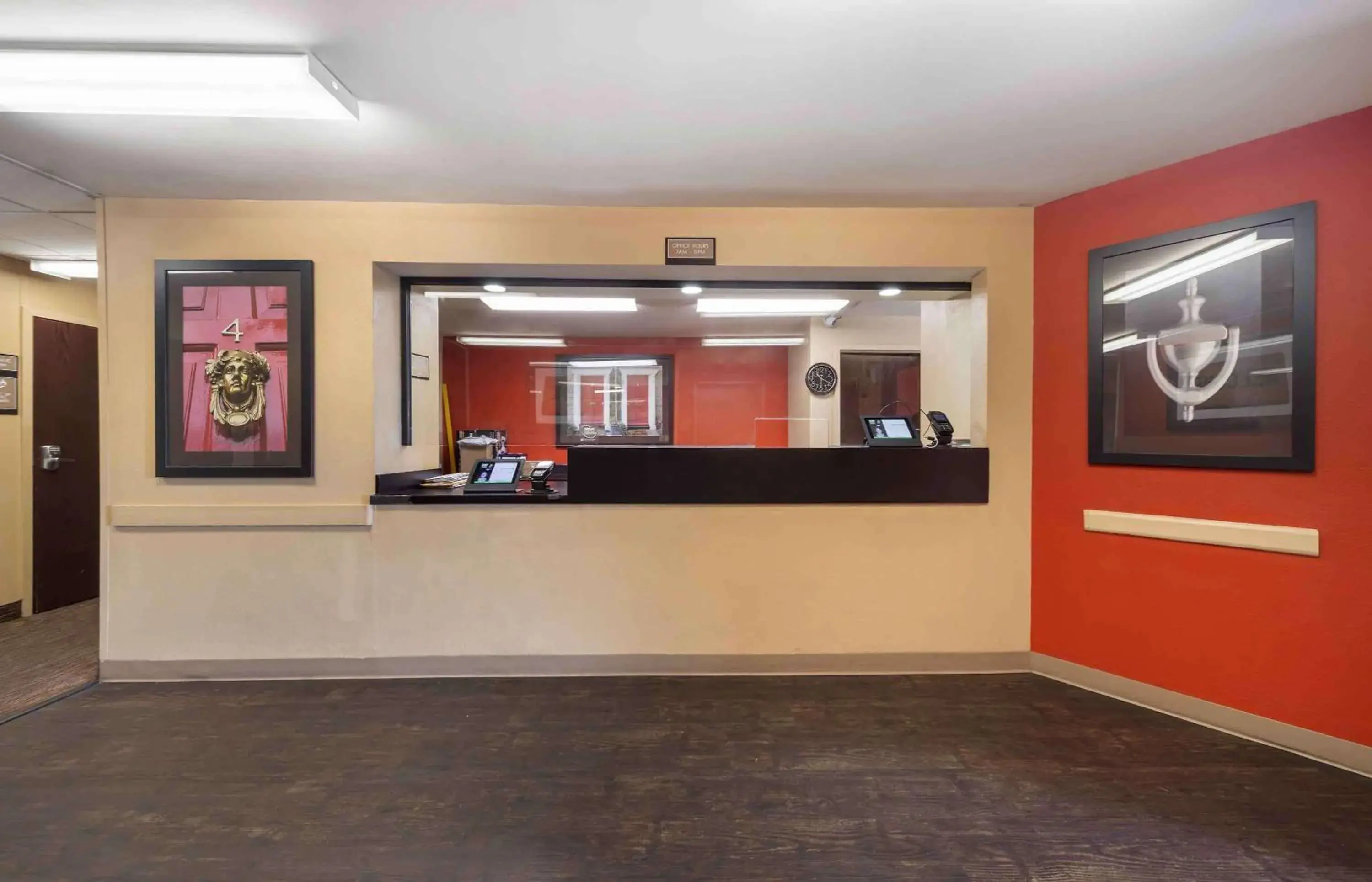 Lobby or reception in Extended Stay America Suites - Oklahoma City - Airport Lobby or reception in Extended Stay America Suites - Oklahoma City - Airport