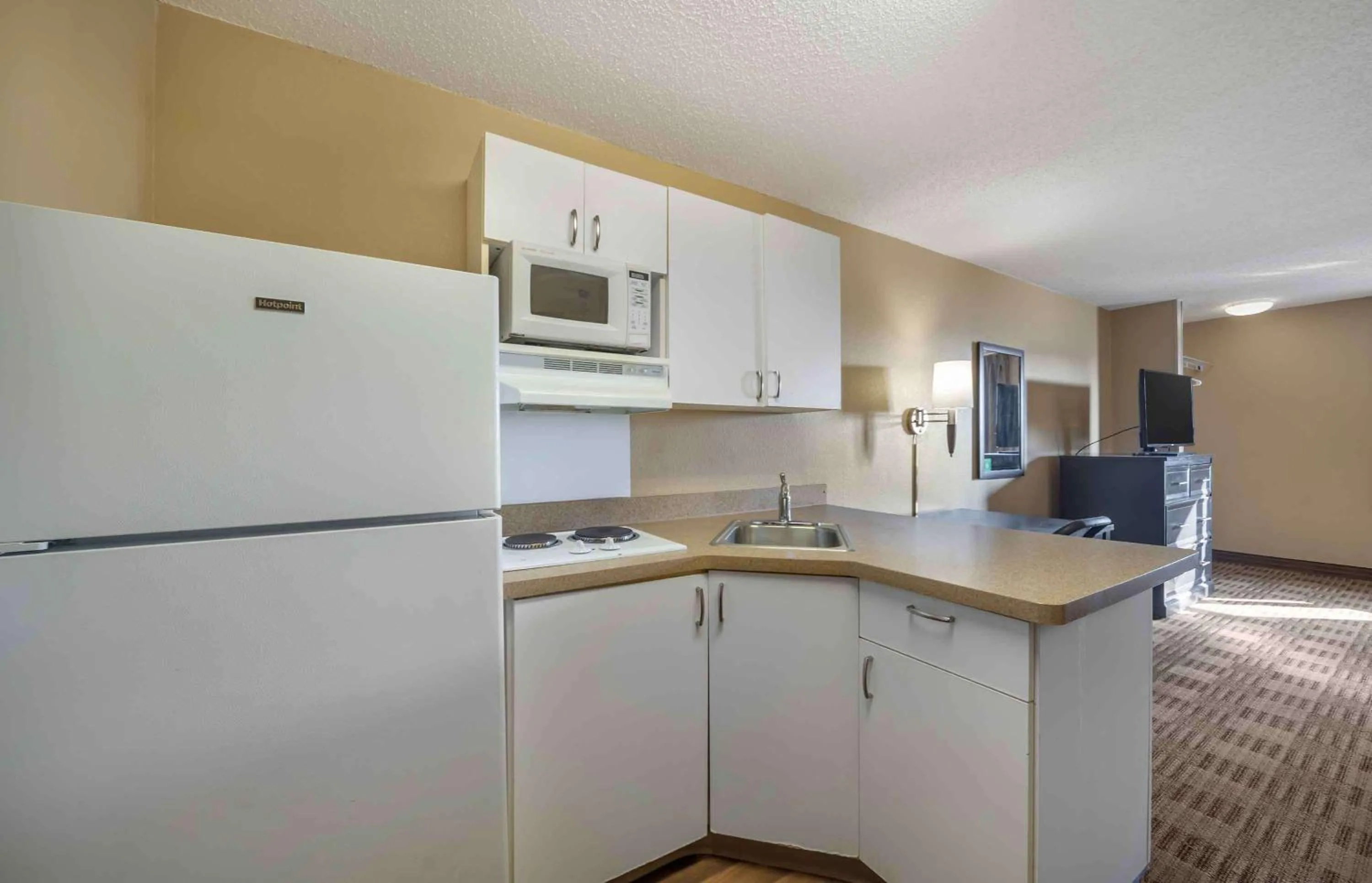 Bedroom in Extended Stay America Suites - Oklahoma City - Airport