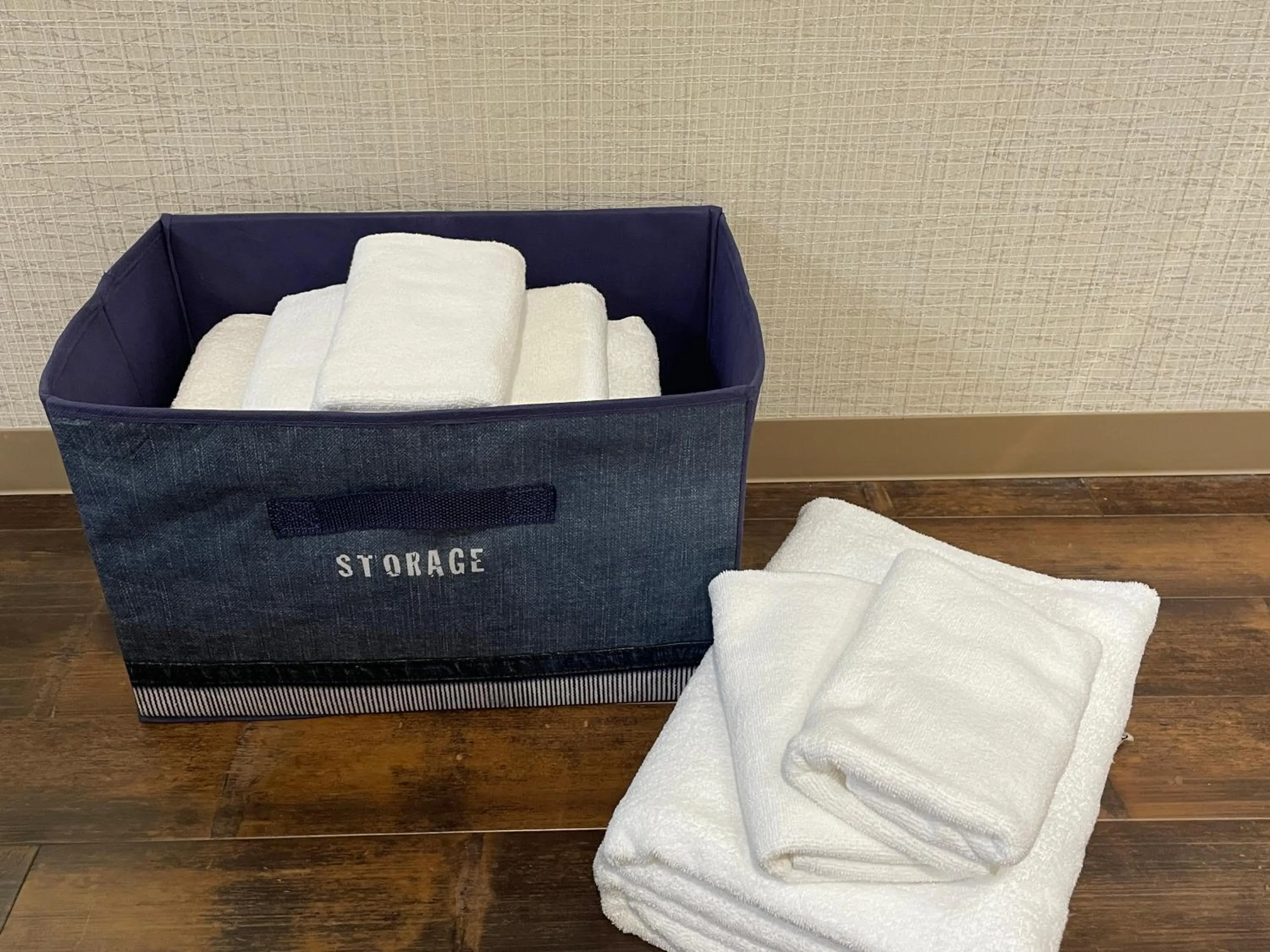 towels in Guest House Laule'a Tennoji