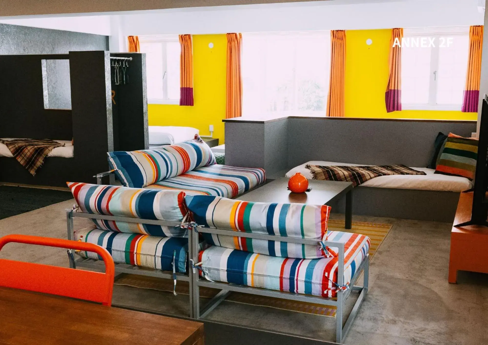 Bed in Breaky Hotel Bed in Breaky Hotel