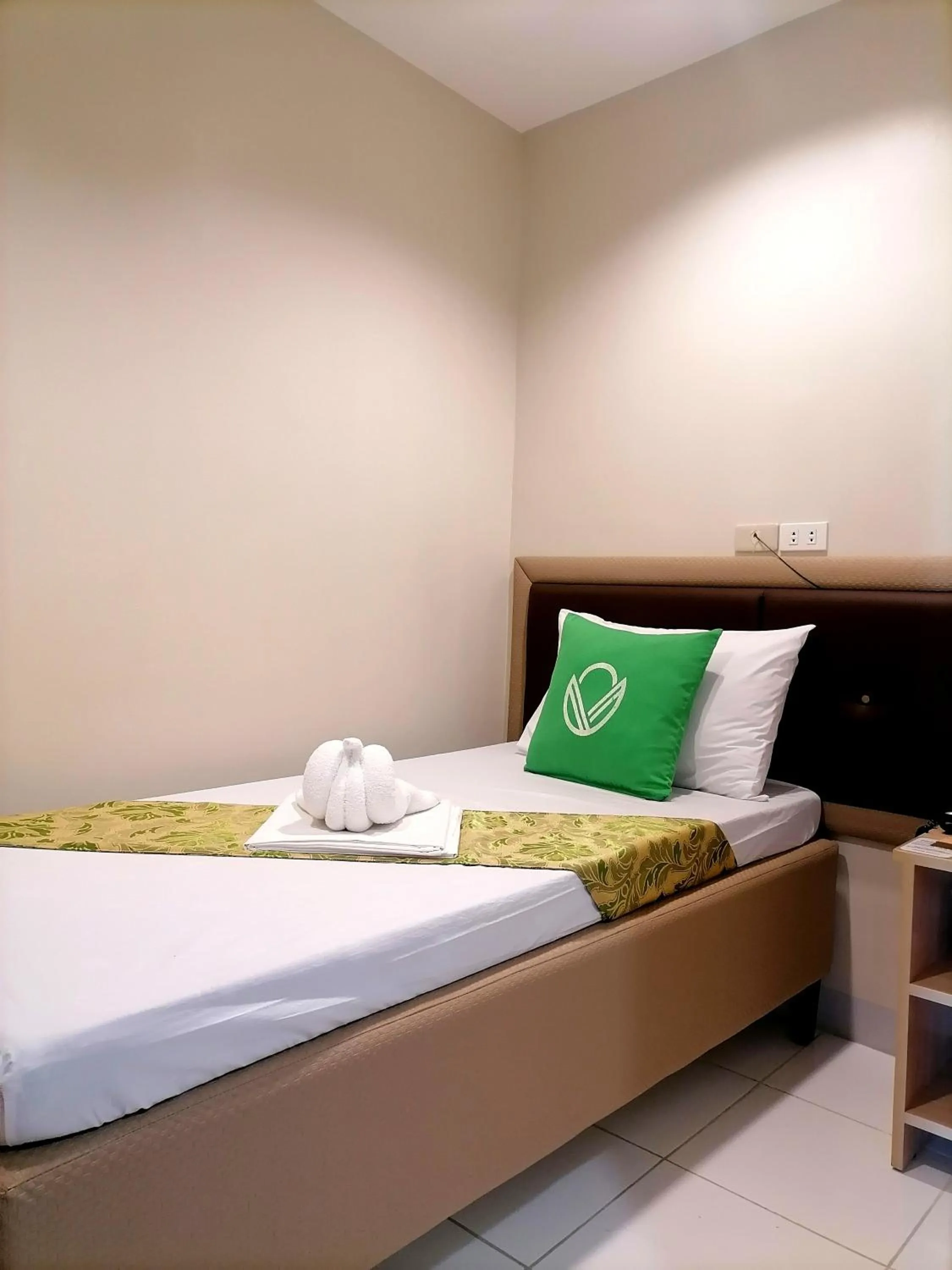 Bed in Airport Poddotel Inc.