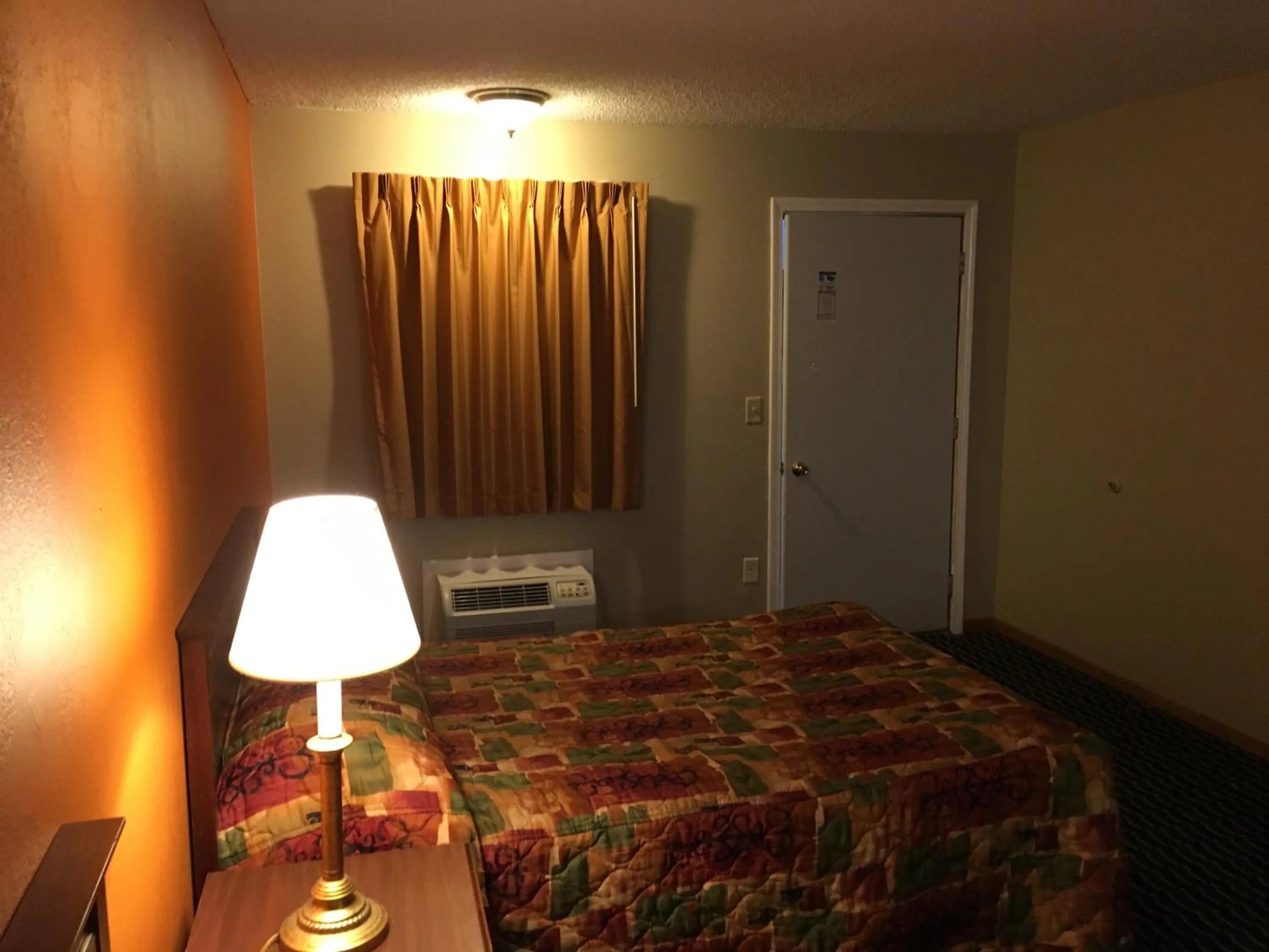 Bed in Knights Inn Merrillville