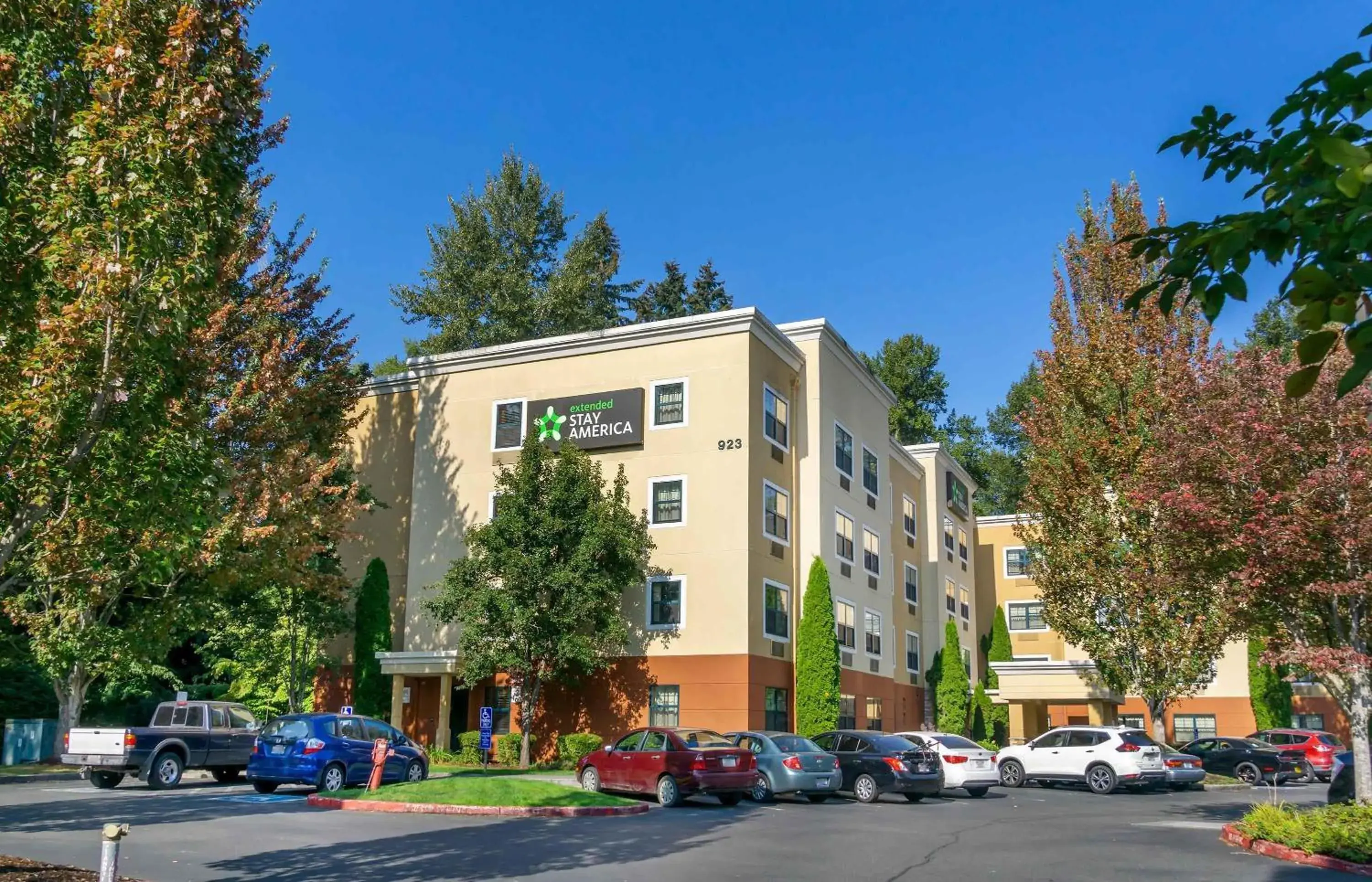 Property building in Extended Stay America Suites - Seattle - Bothell - West Property building in Extended Stay America Suites - Seattle - Bothell - West