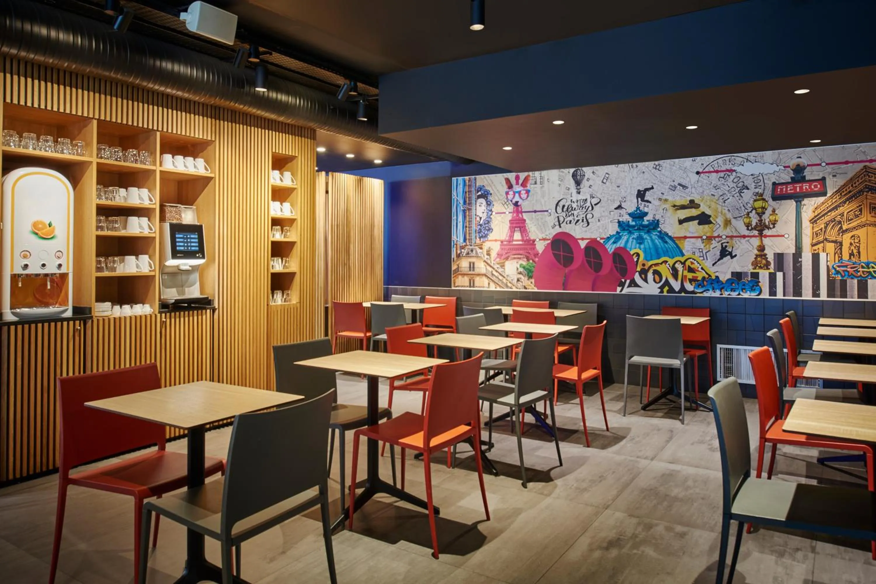 Restaurant/places to eat in CAMPANILE PARIS 12 - Bercy Village