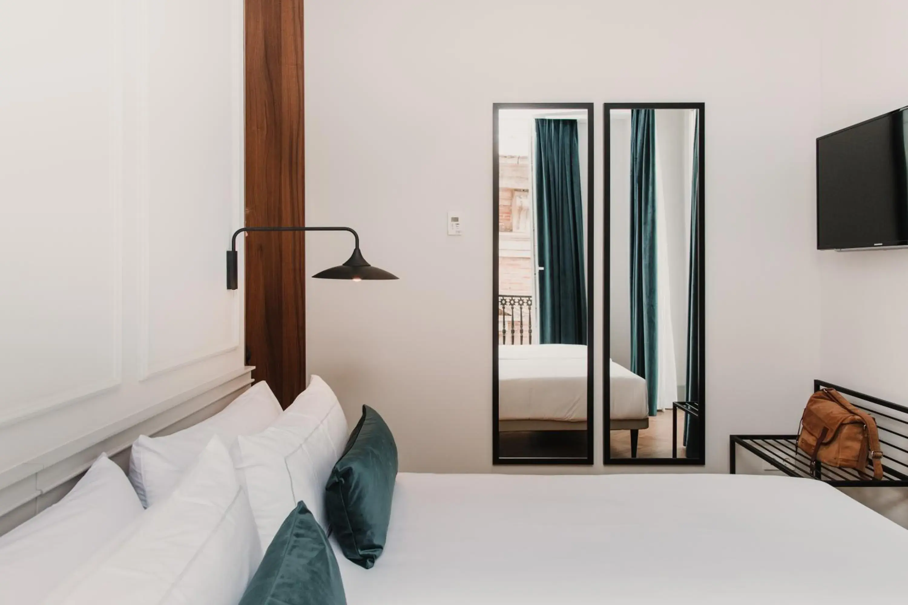 Superior Double or Twin Room in Room Mate Helen Berger Boutique Superior Double or Twin Room in Room Mate Helen Berger Boutique