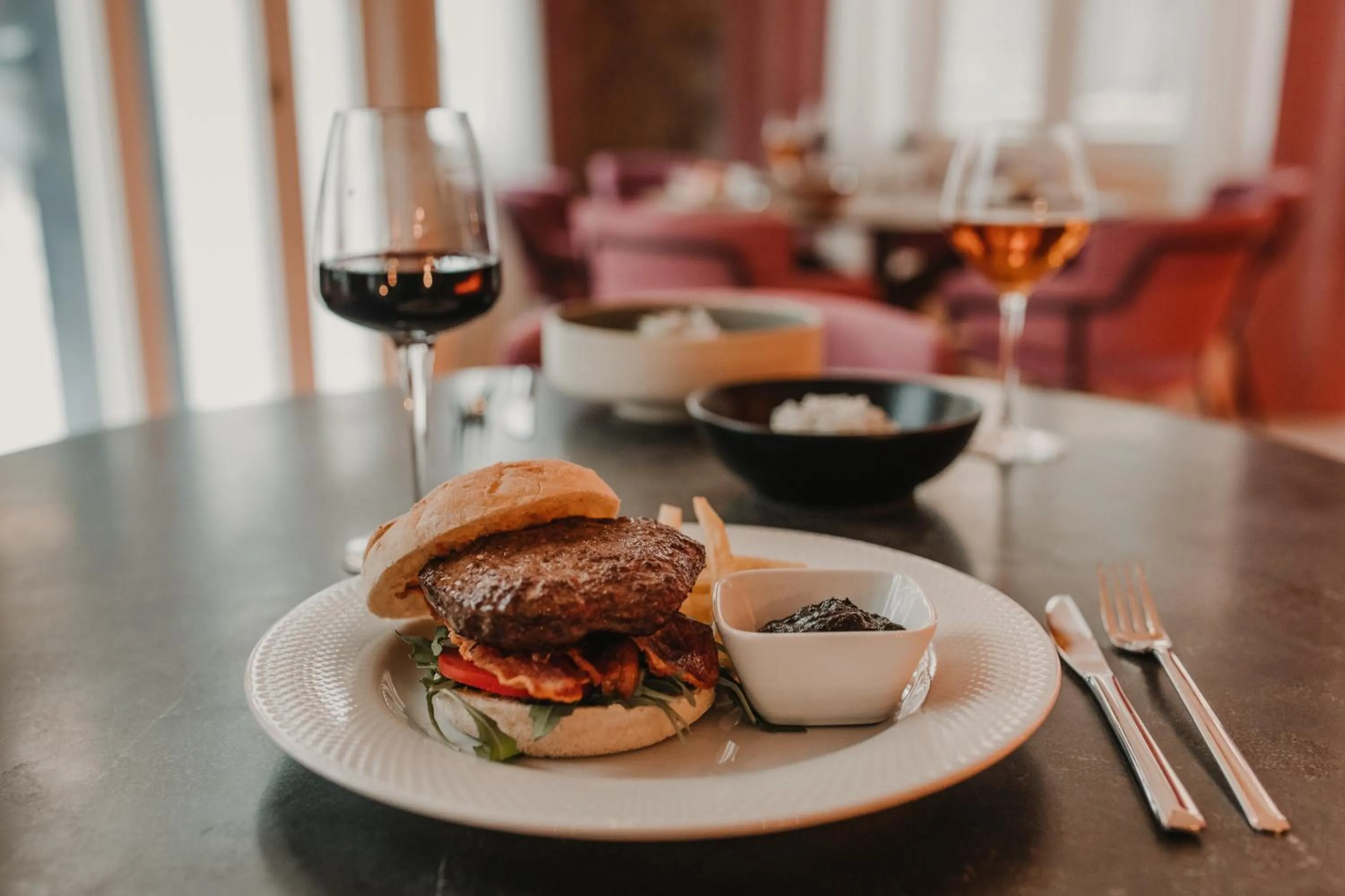 Restaurant/places to eat in Room Mate Helen Berger Boutique