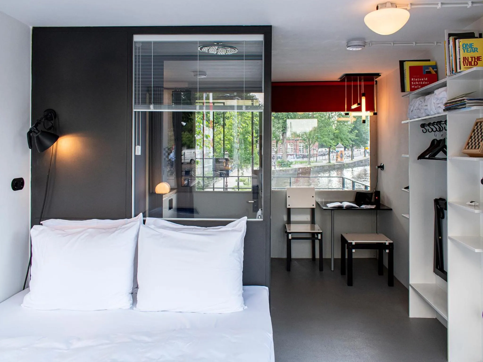 Bed in SWEETS - Hortusbrug