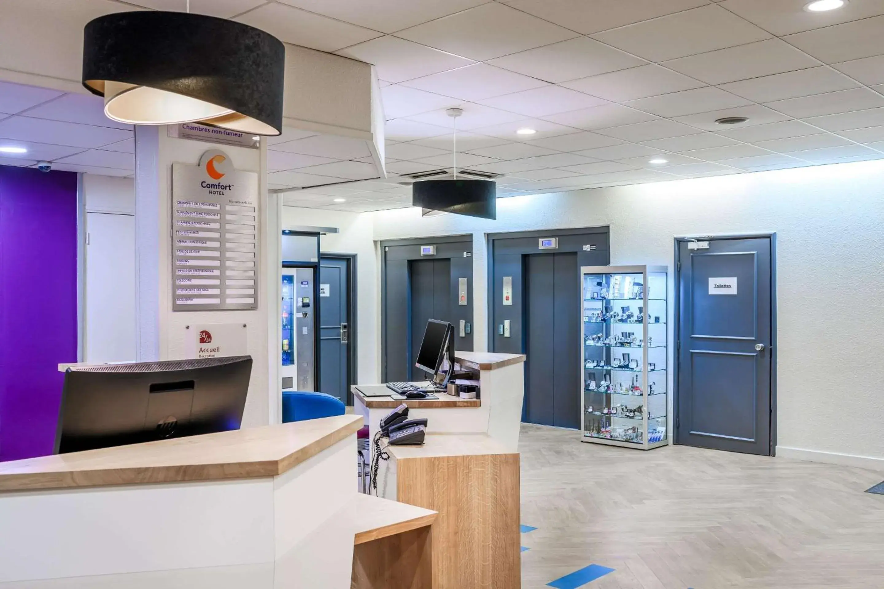 Lobby or reception in Comfort Hotel Paris Porte d'Ivry Lobby or reception in Comfort Hotel Paris Porte d'Ivry