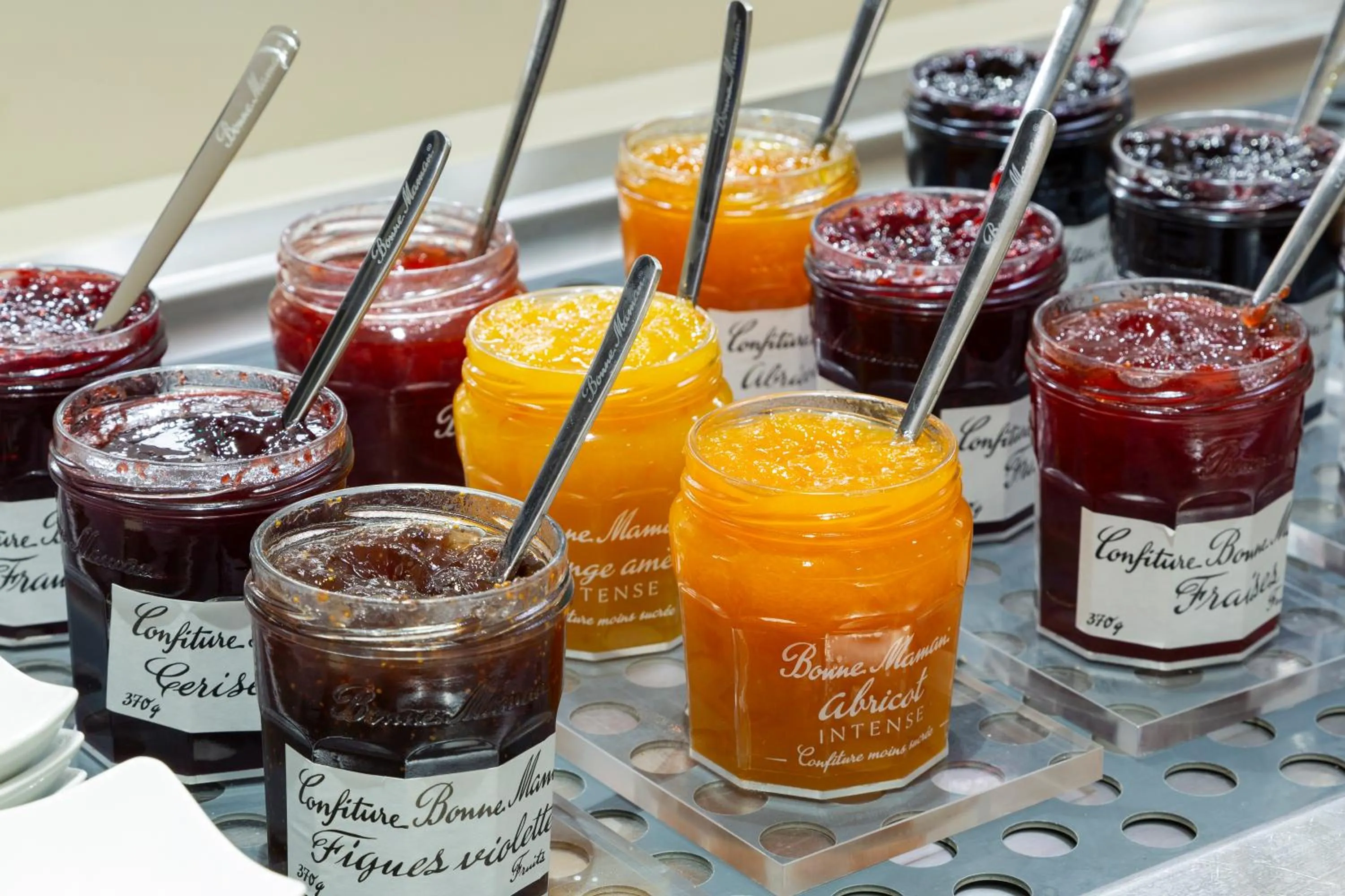 Breakfast in Comfort Hotel Paris Porte d'Ivry