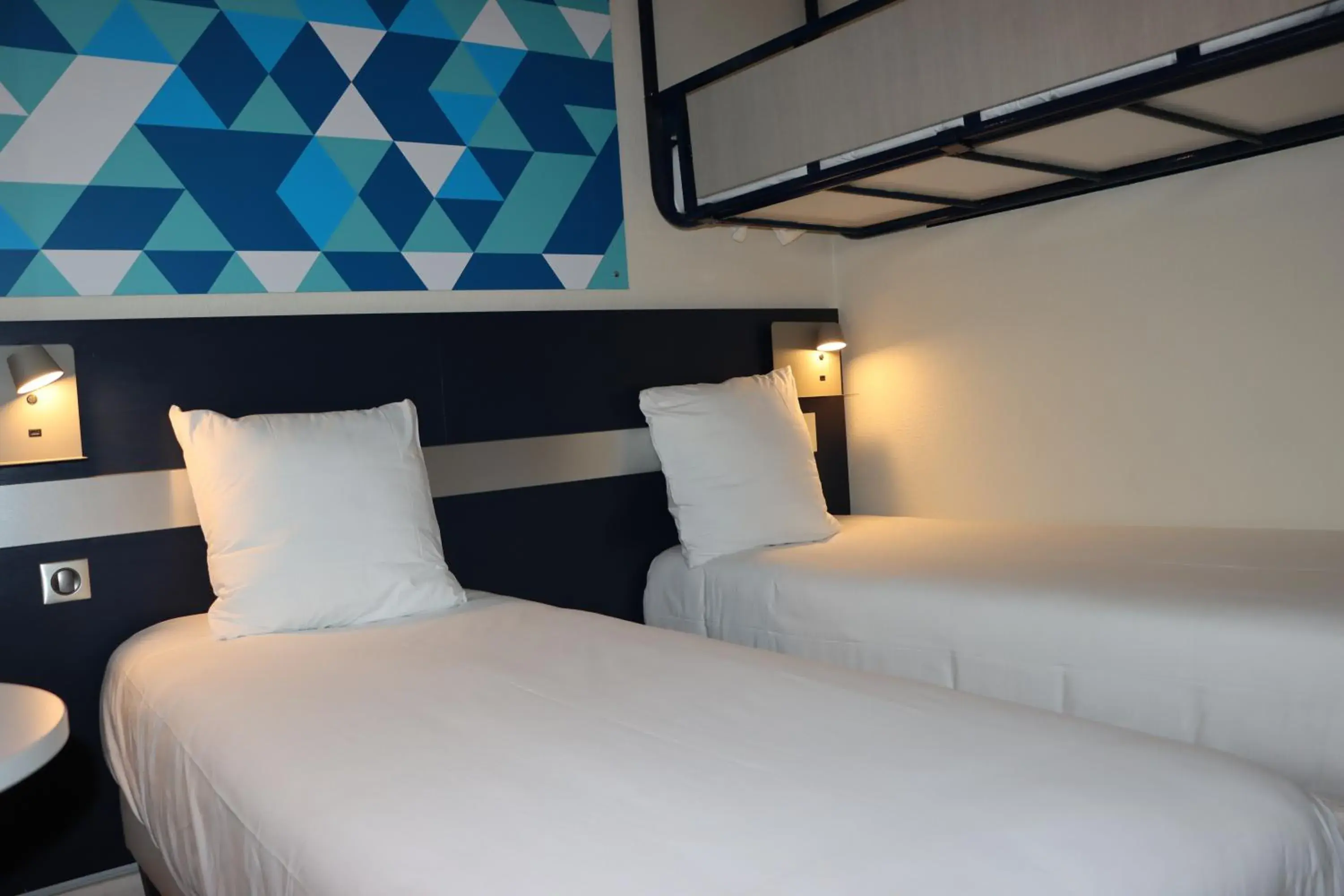 bunk bed, Bed in Comfort Hotel Paris Porte d'Ivry bunk bed, Bed in Comfort Hotel Paris Porte d'Ivry