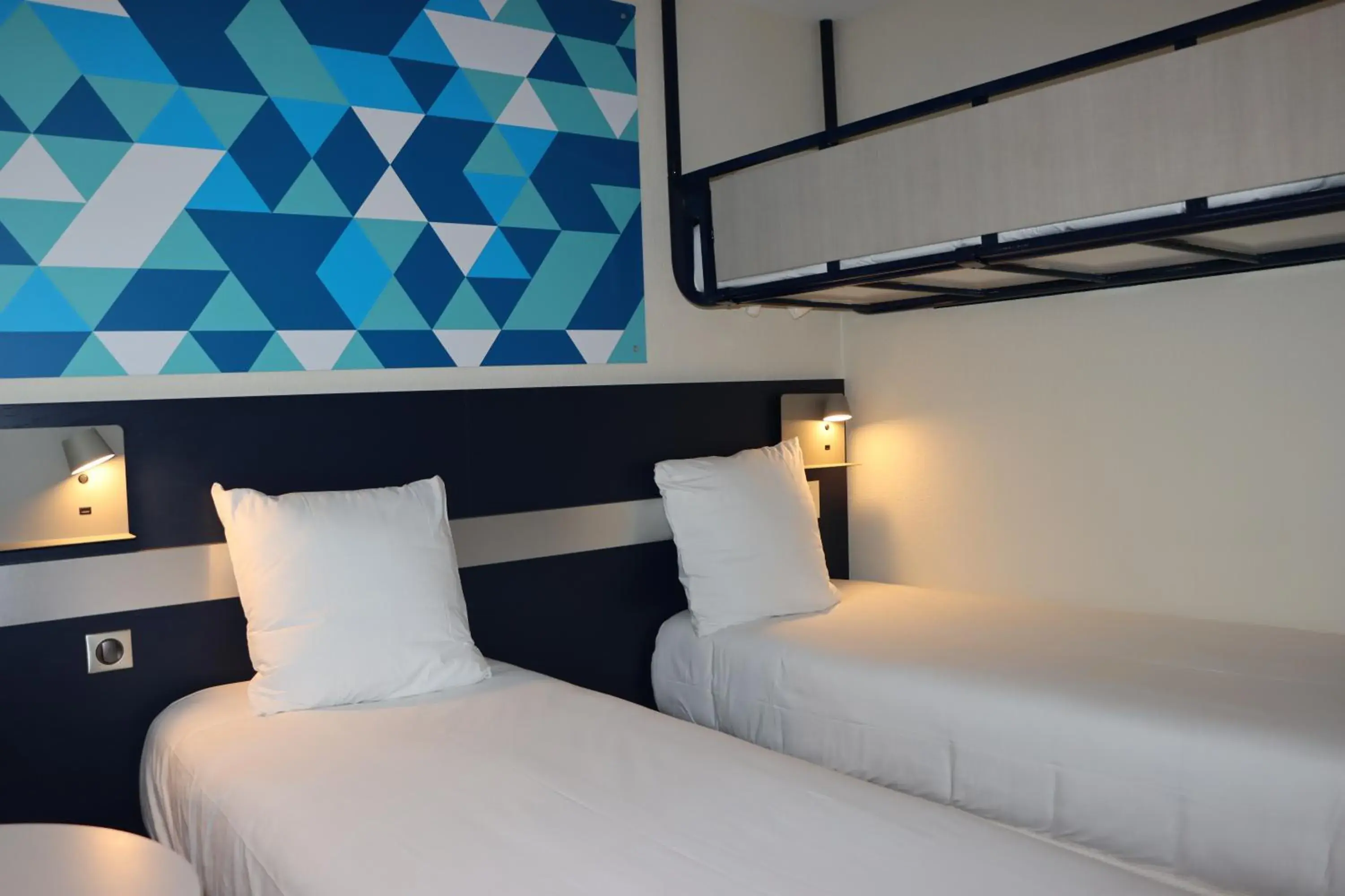 bunk bed, Bed in Comfort Hotel Paris Porte d'Ivry bunk bed, Bed in Comfort Hotel Paris Porte d'Ivry