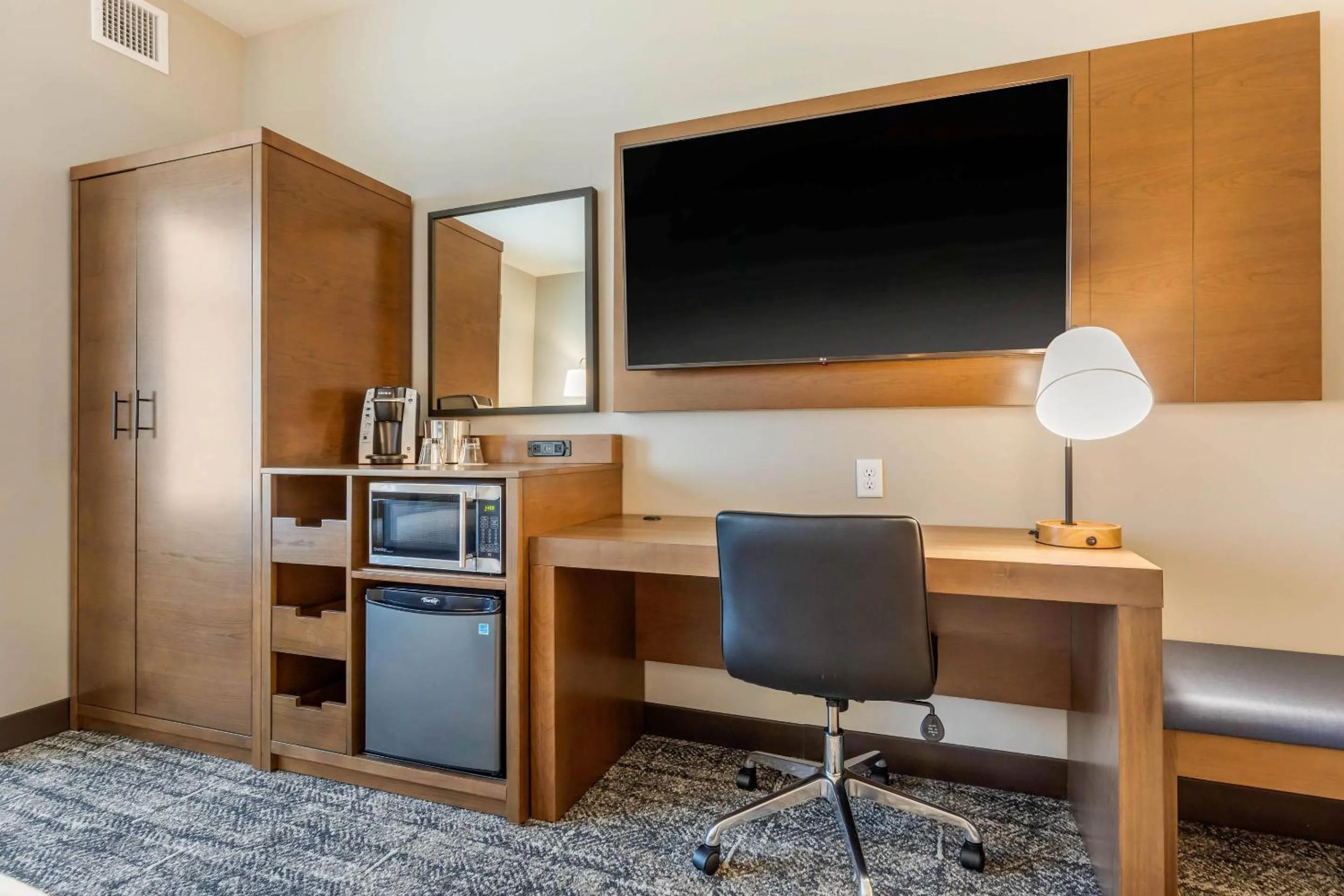 Bedroom in Cambria Hotel Davenport Quad Cities