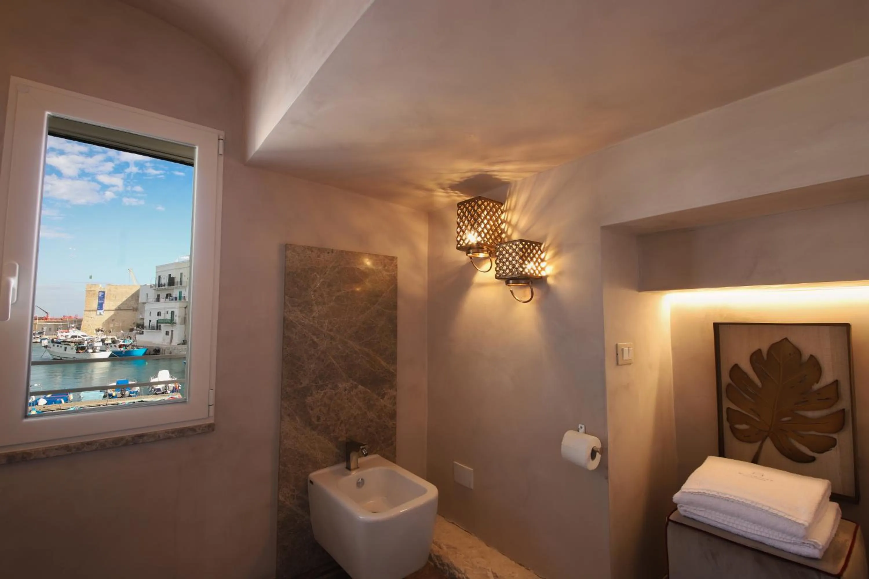 AL CONSOLE LUXURY SUITE