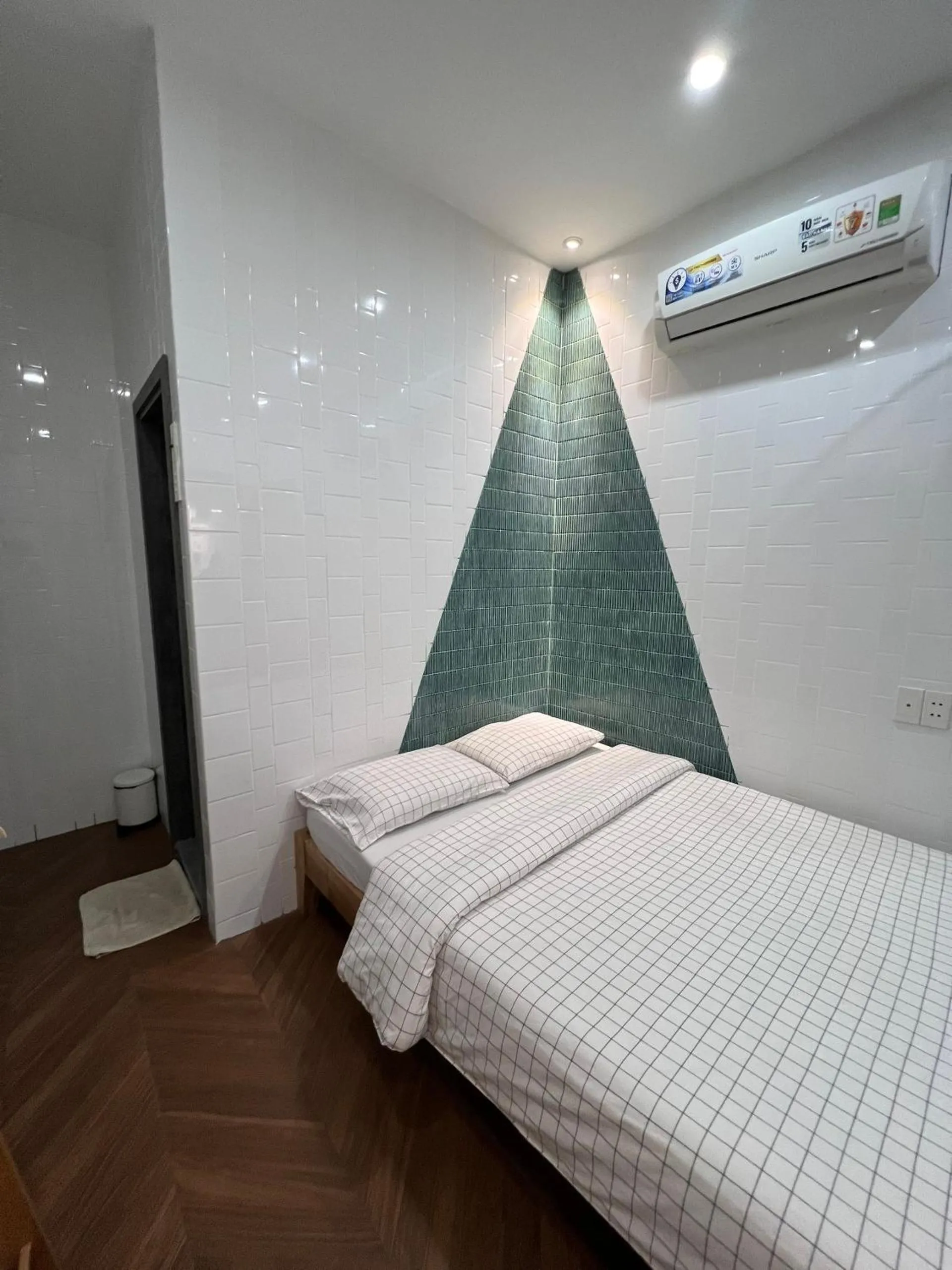 Bed in Meow Hotel & Cafe
