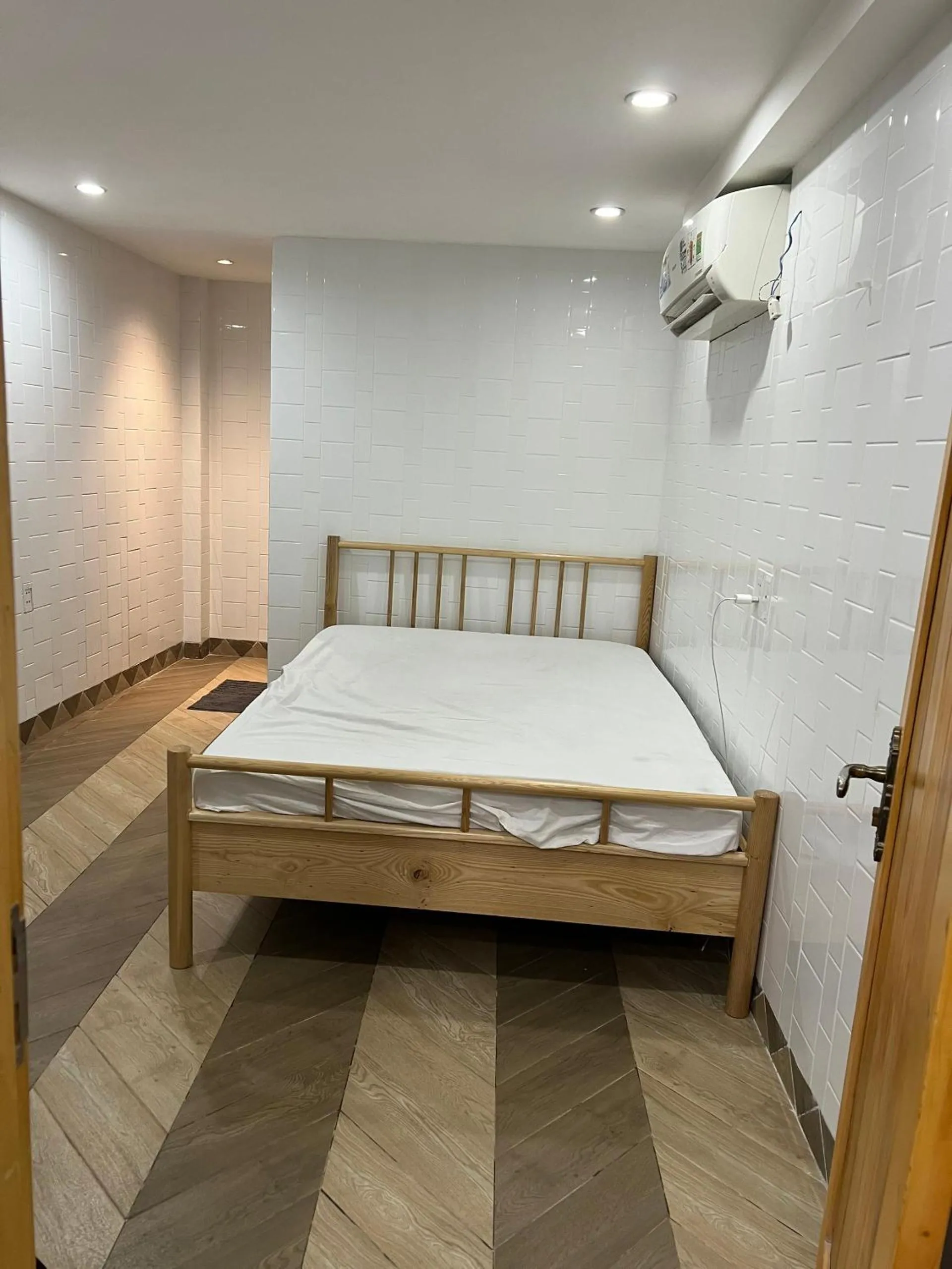 Bed in Meow Hotel & Cafe
