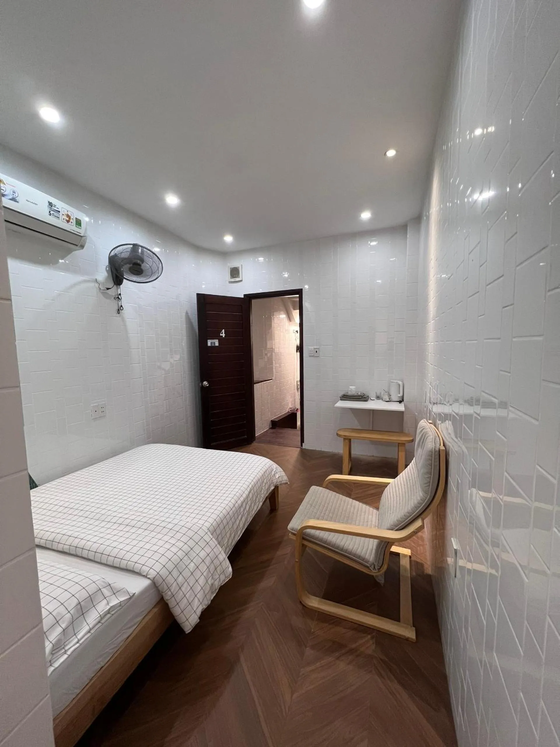 Bed in Meow Hotel & Cafe