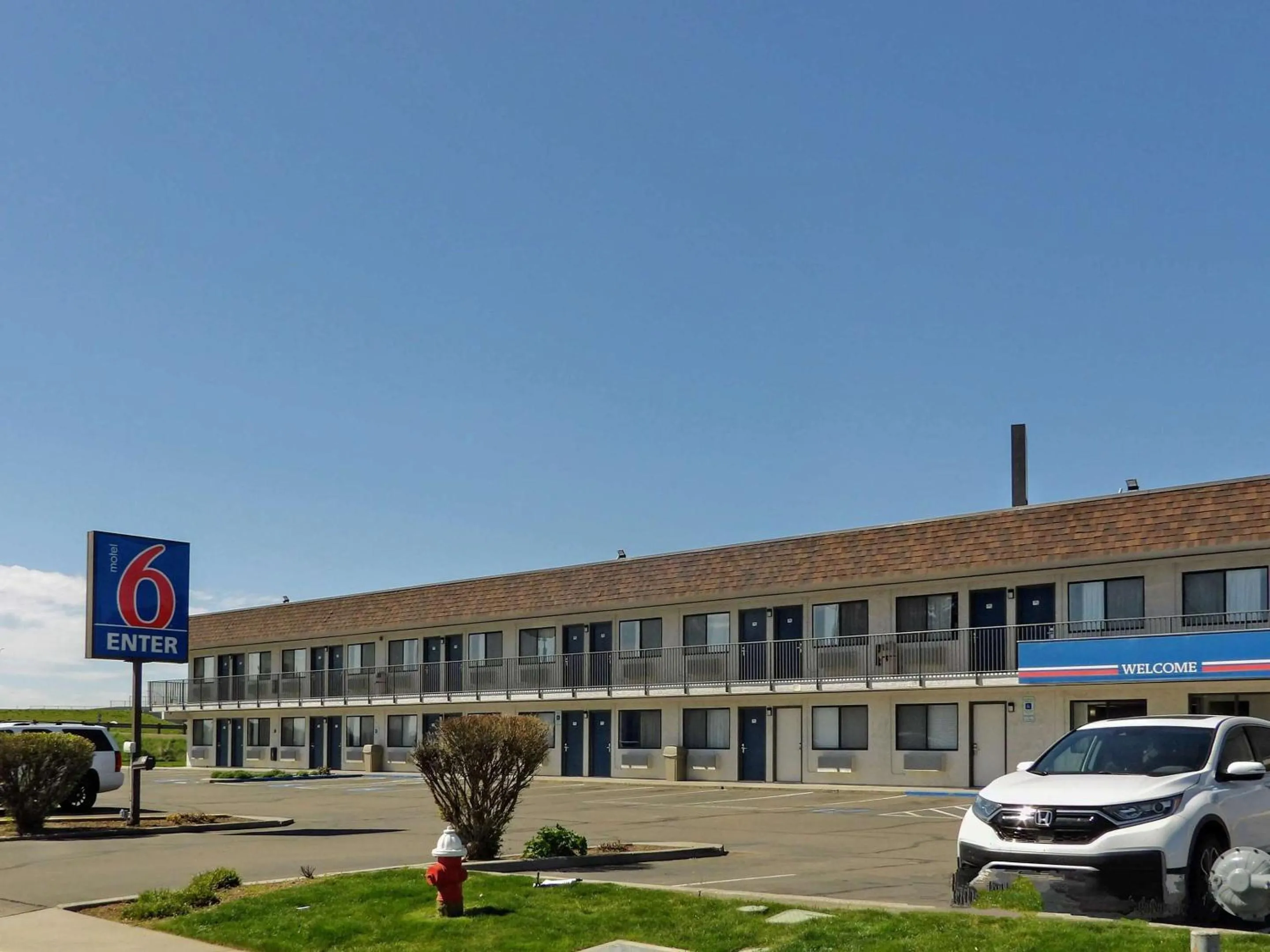 Property building in Motel 6 Ontario, OR