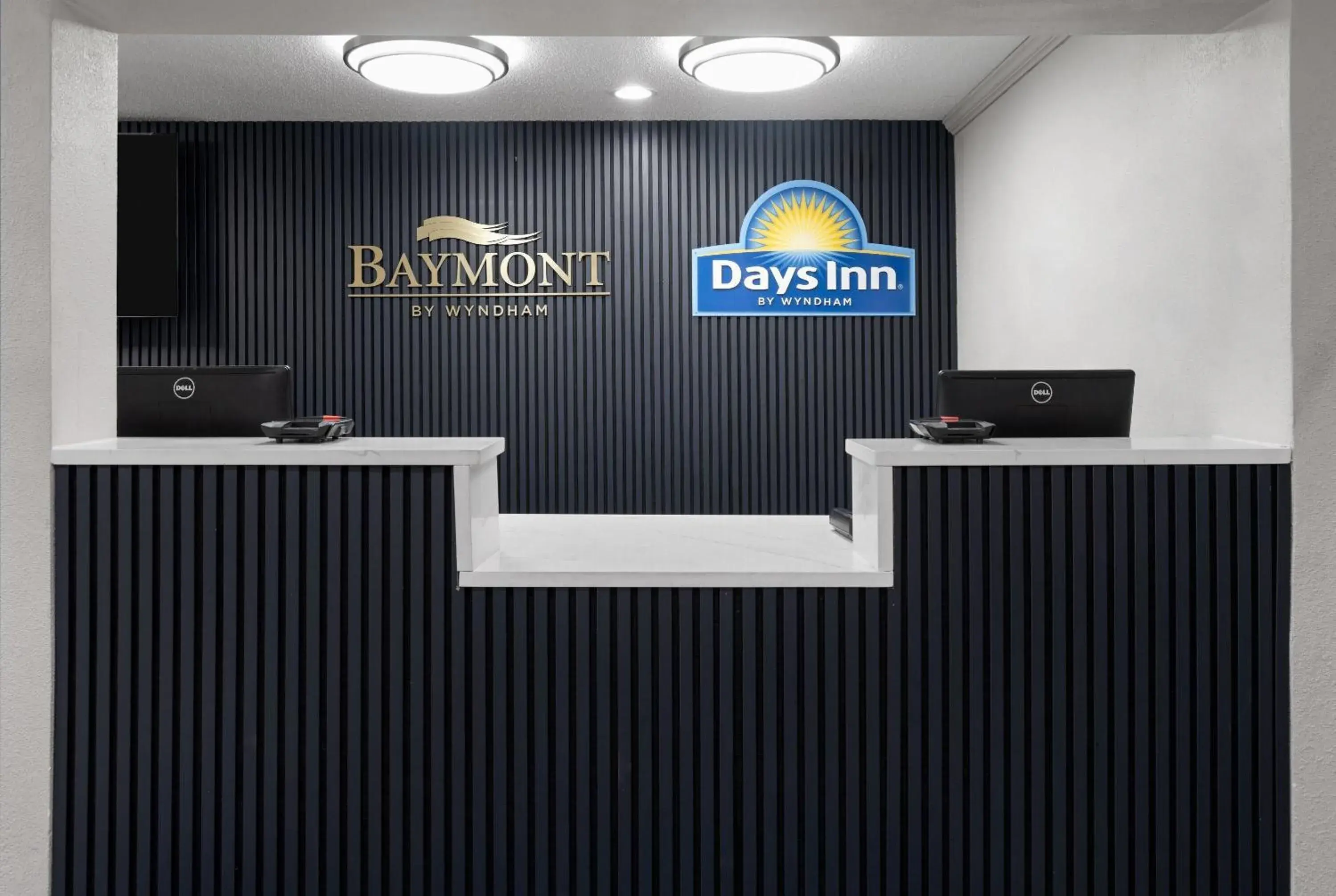 Lobby or reception in Baymont by Wyndham Davenport Lobby or reception in Baymont by Wyndham Davenport