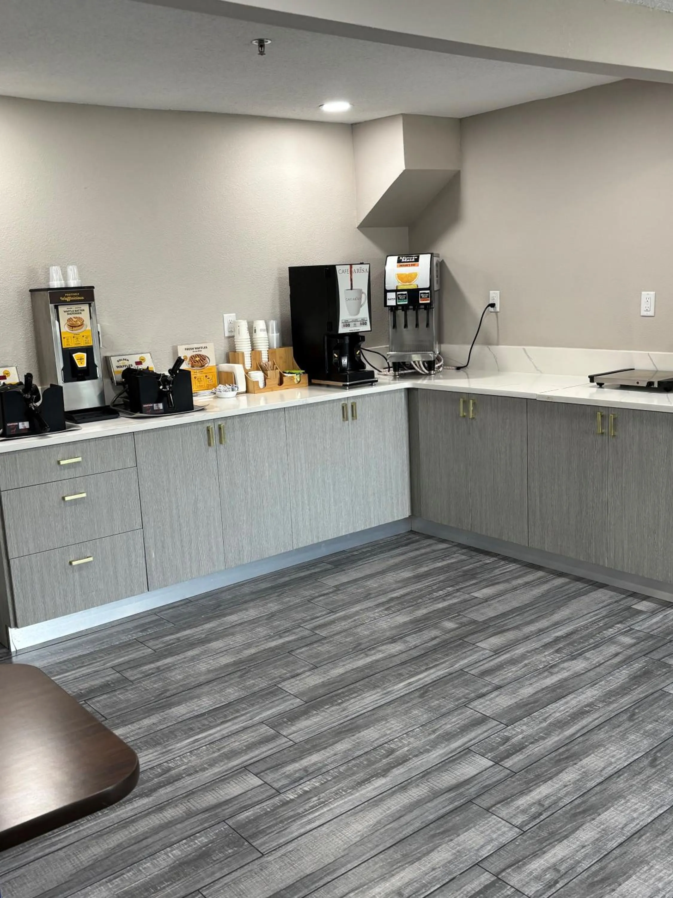 Breakfast in Baymont by Wyndham Davenport