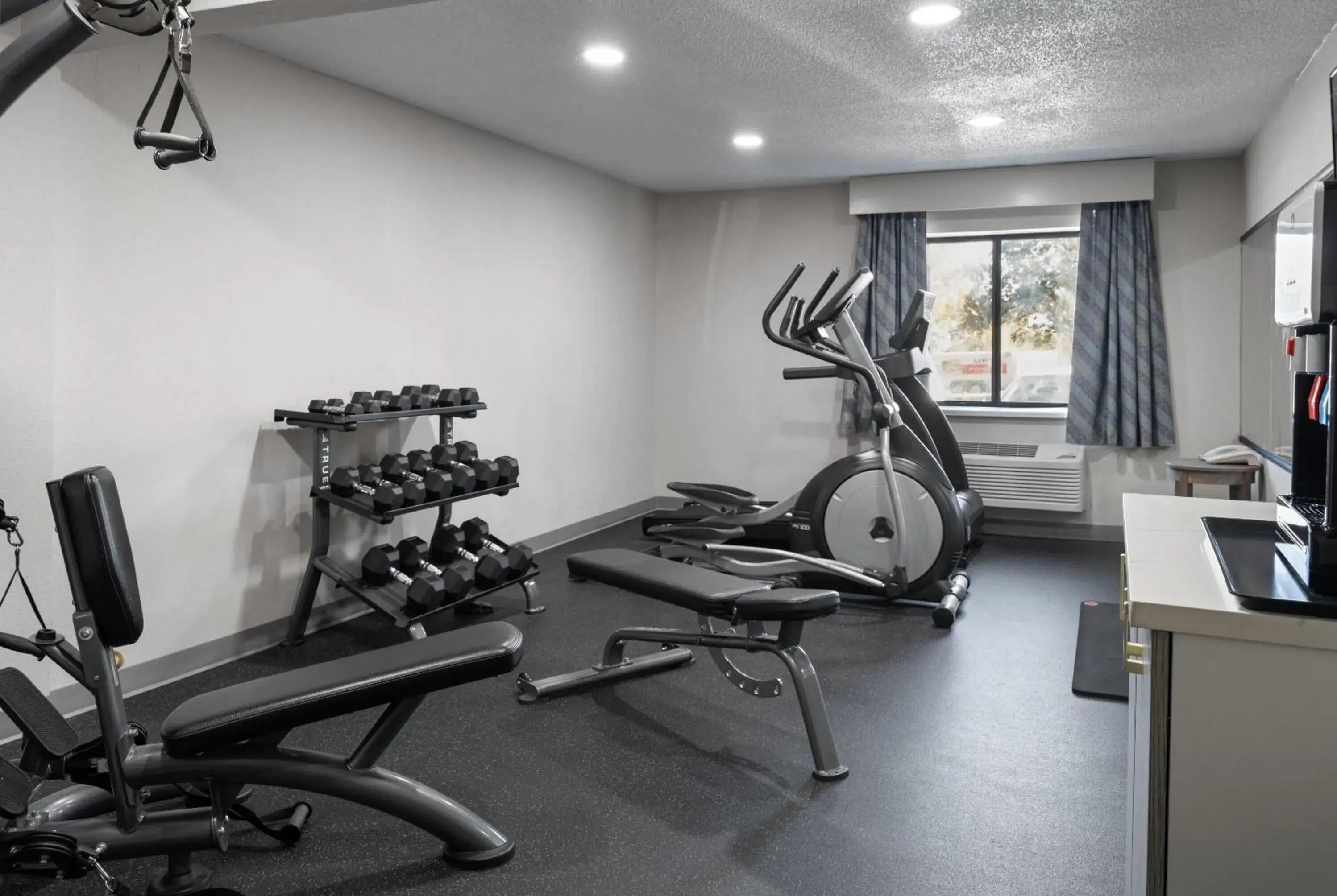 Fitness centre/facilities in Baymont by Wyndham Davenport Fitness centre/facilities in Baymont by Wyndham Davenport