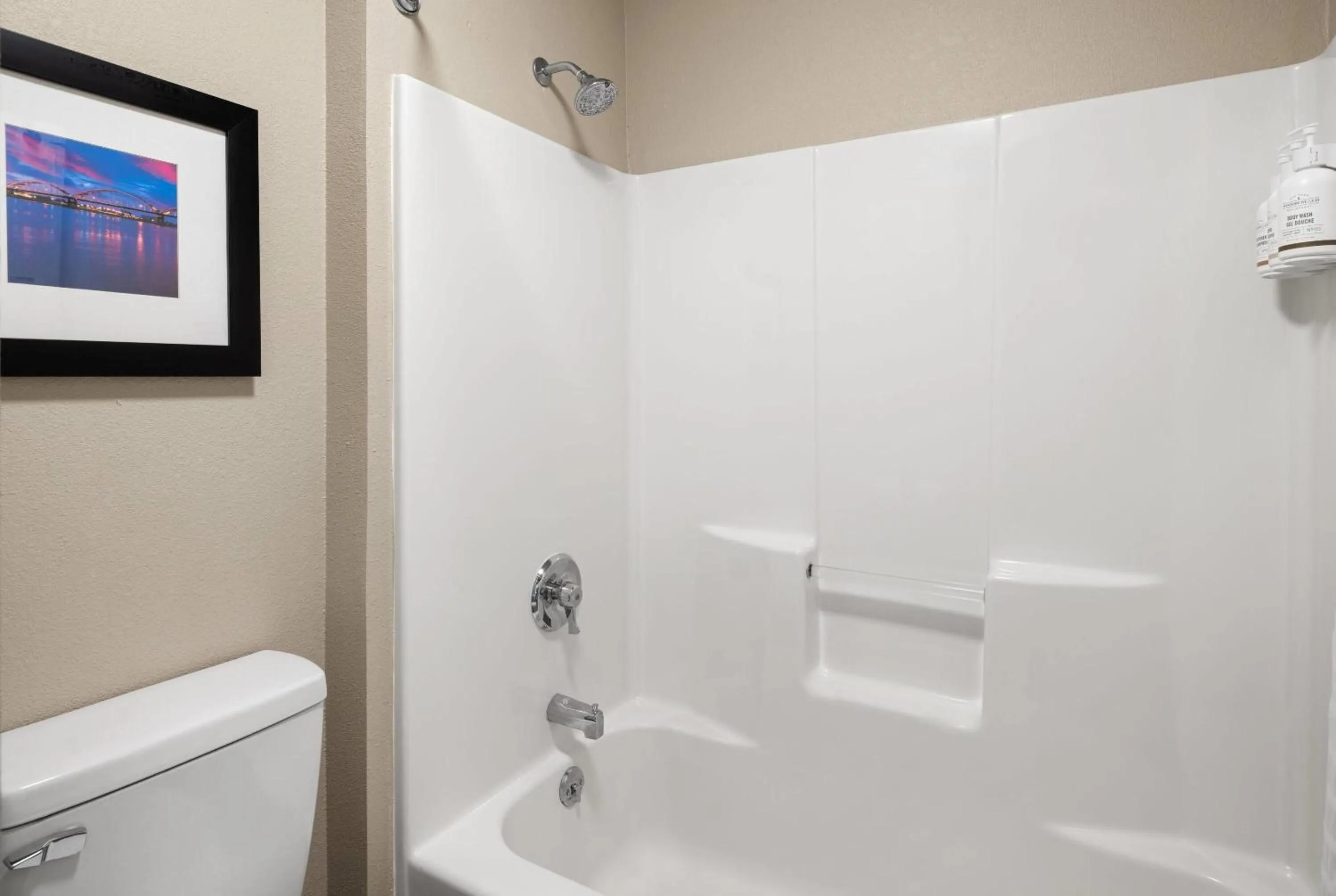 Bathroom in Baymont by Wyndham Davenport