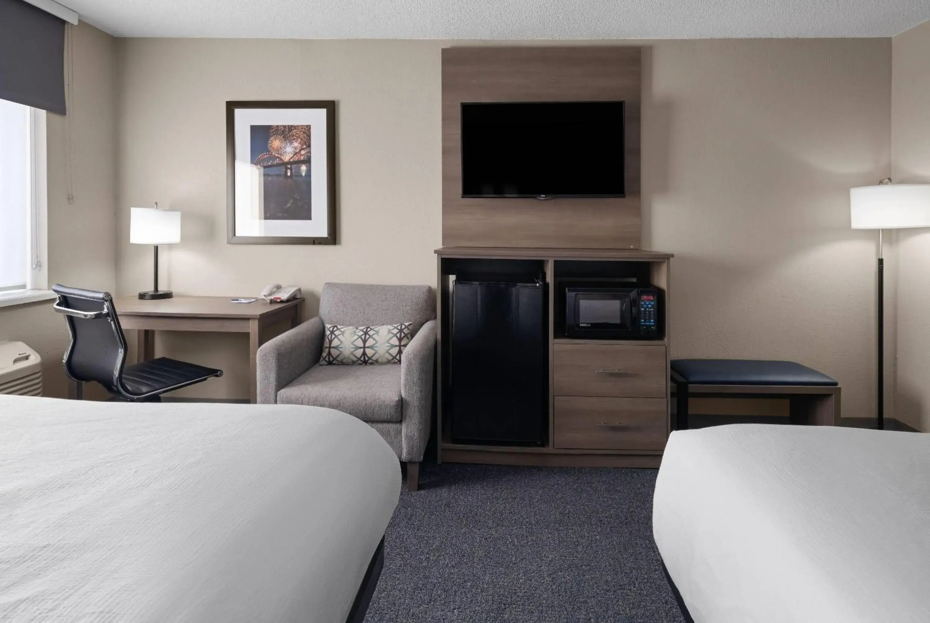 Photo of the whole room, Bed in Baymont by Wyndham Davenport Photo of the whole room, Bed in Baymont by Wyndham Davenport