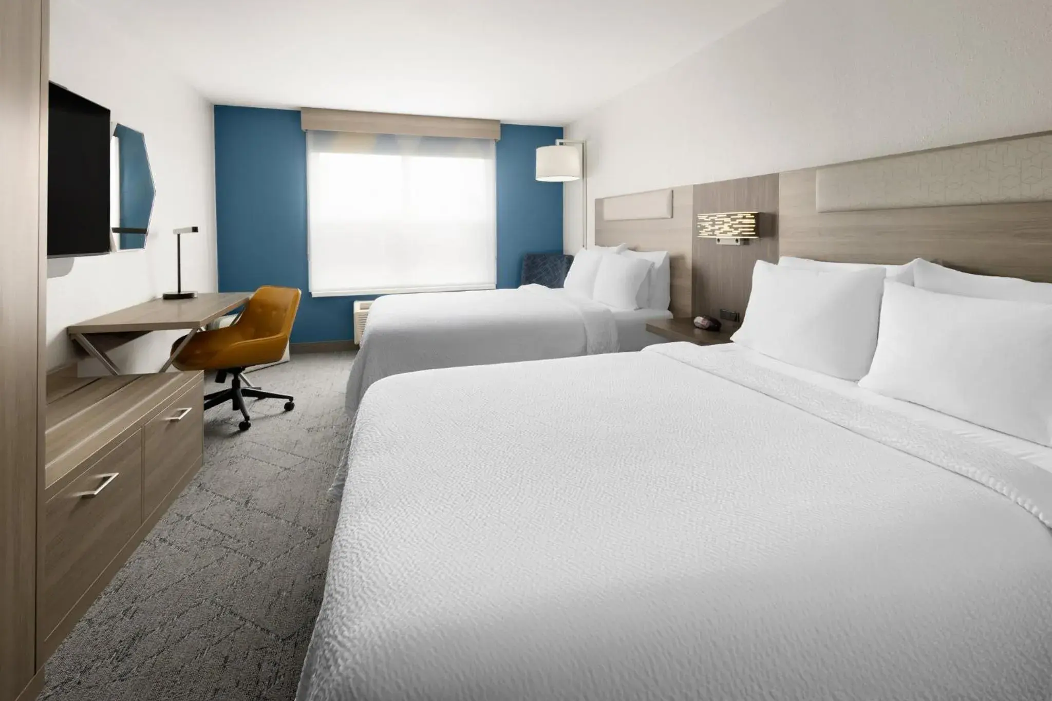 Twin Room - Mobility Access/Hearing Accessible in Holiday Inn Express & Suites Wyomissing by IHG Twin Room - Mobility Access/Hearing Accessible in Holiday Inn Express & Suites Wyomissing by IHG