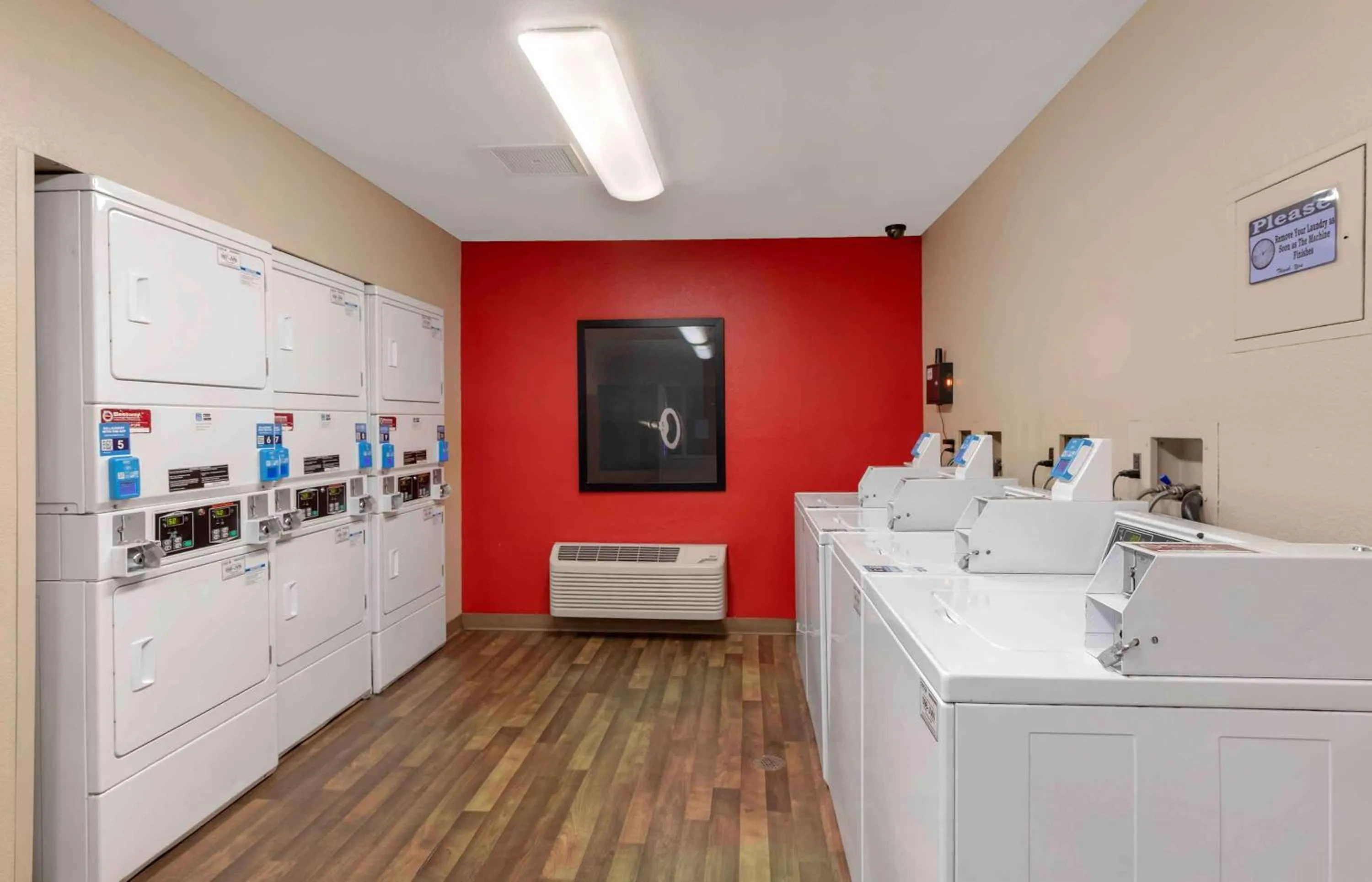 Property building in Extended Stay America Suites - Los Angeles - Chino Valley