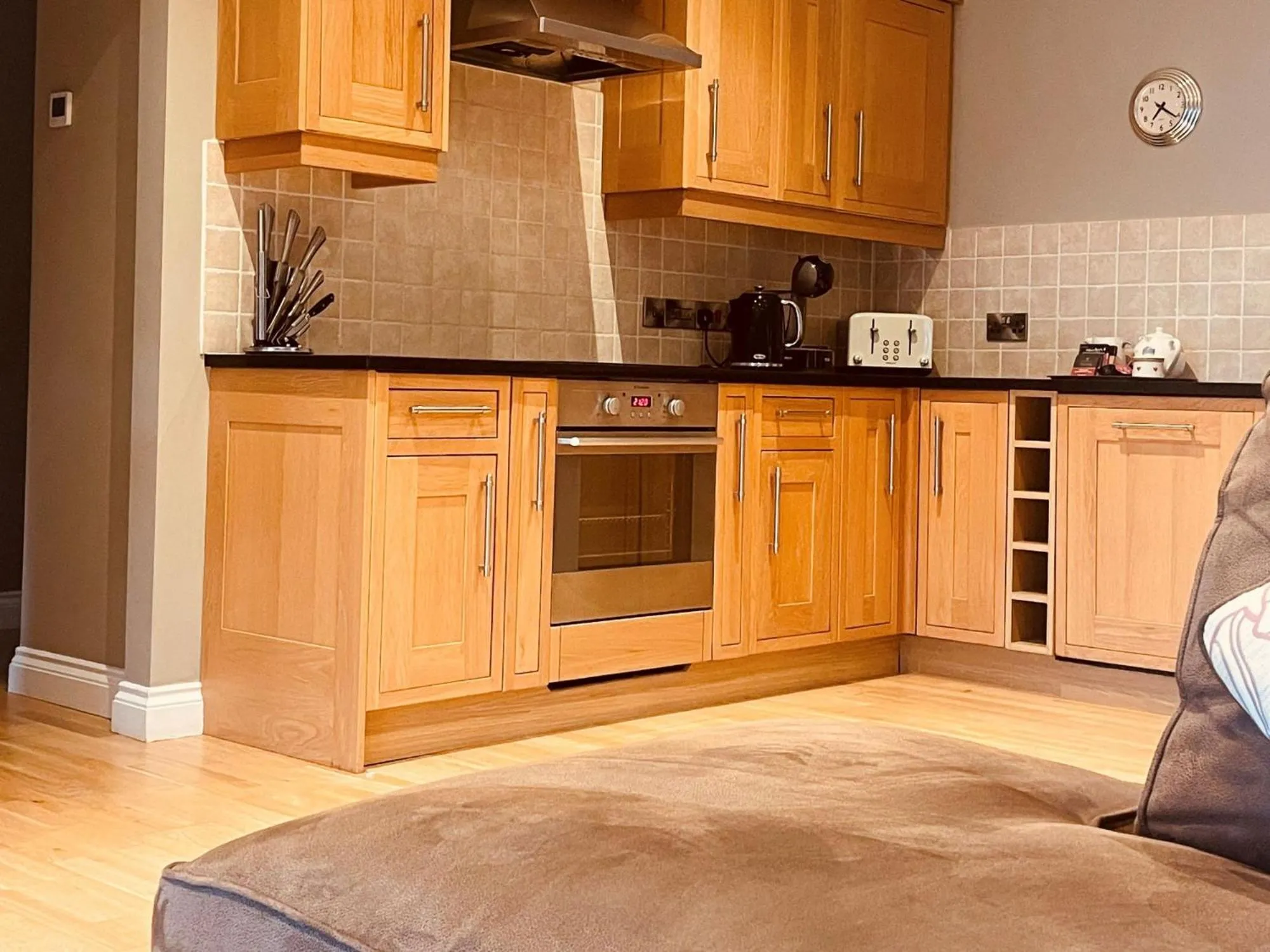 Kitchen or kitchenette in Kingfisher Lodge, South View Lodges, Exeter