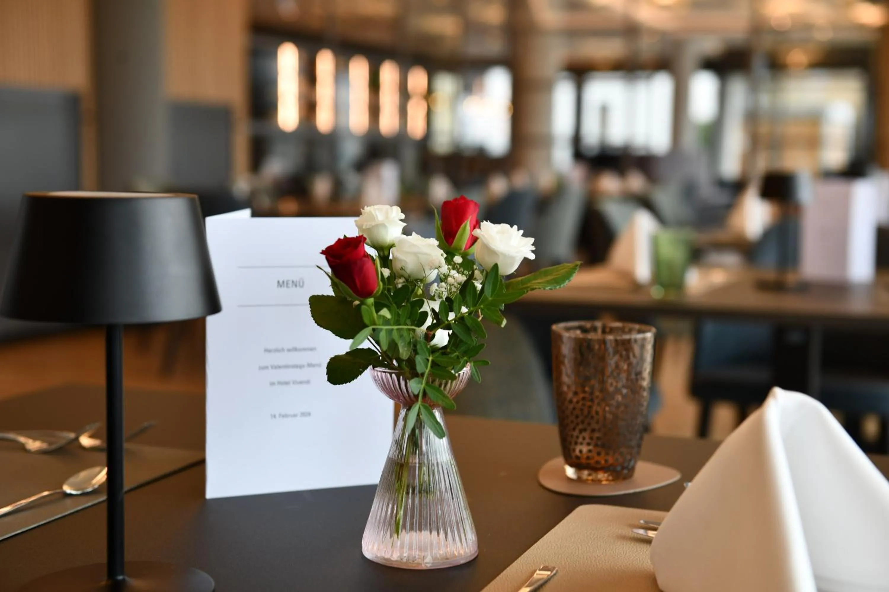 Restaurant/places to eat in Hotel Vivendi