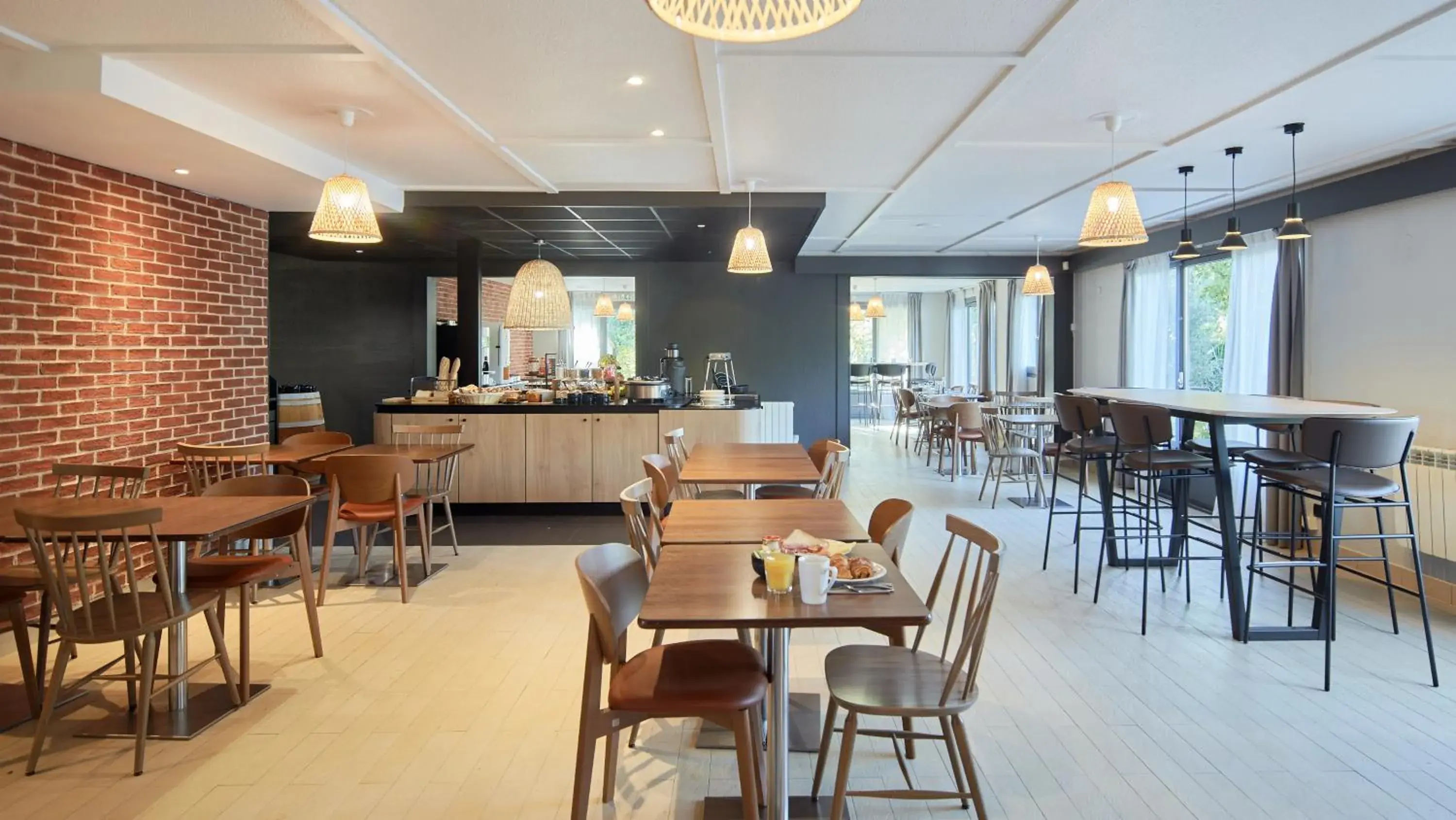 Restaurant/places to eat in Campanile NATURE - Cergy Pontoise Restaurant/places to eat in Campanile NATURE - Cergy Pontoise