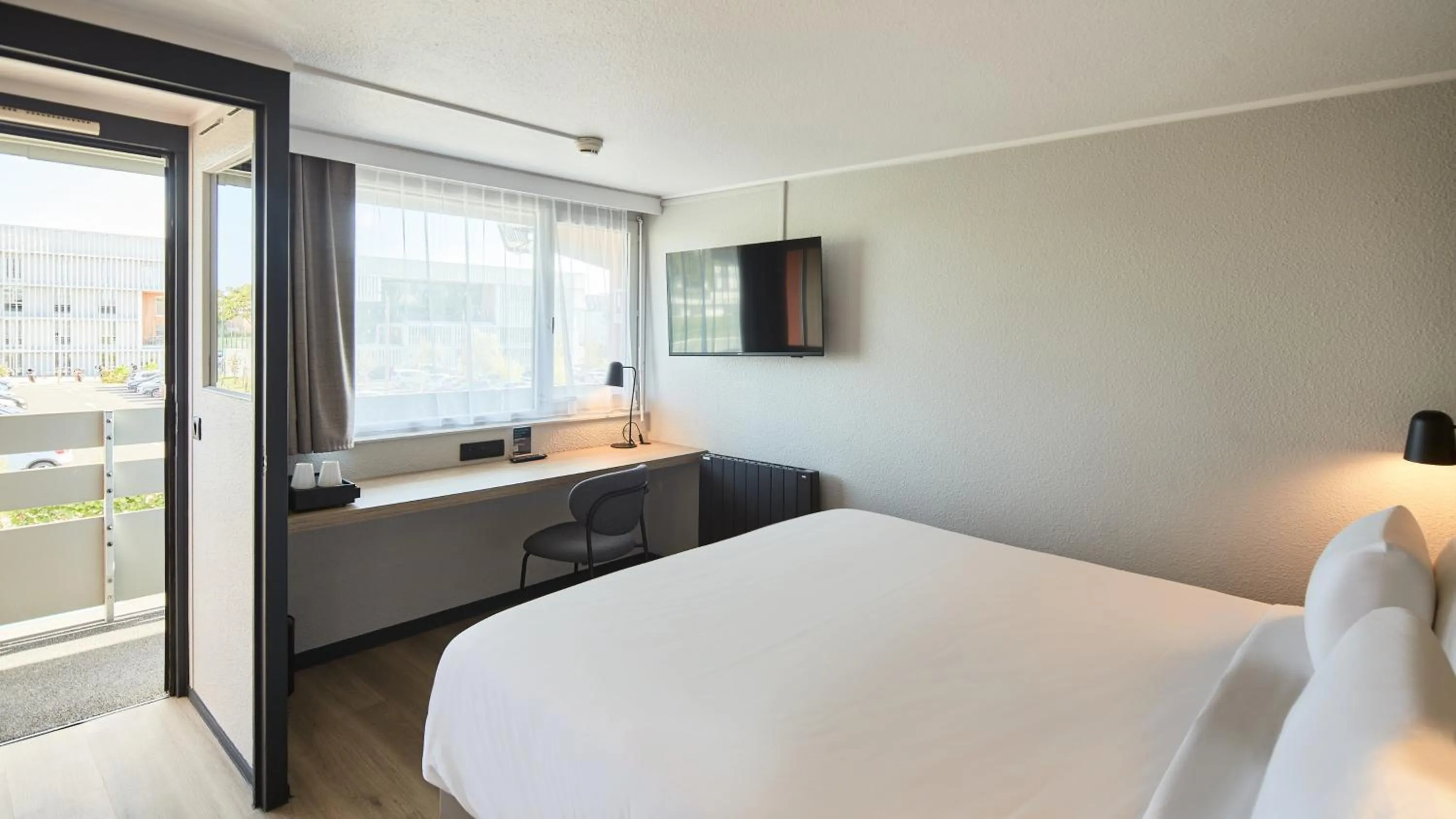 Bedroom, Bed in Campanile NATURE - Cergy Pontoise