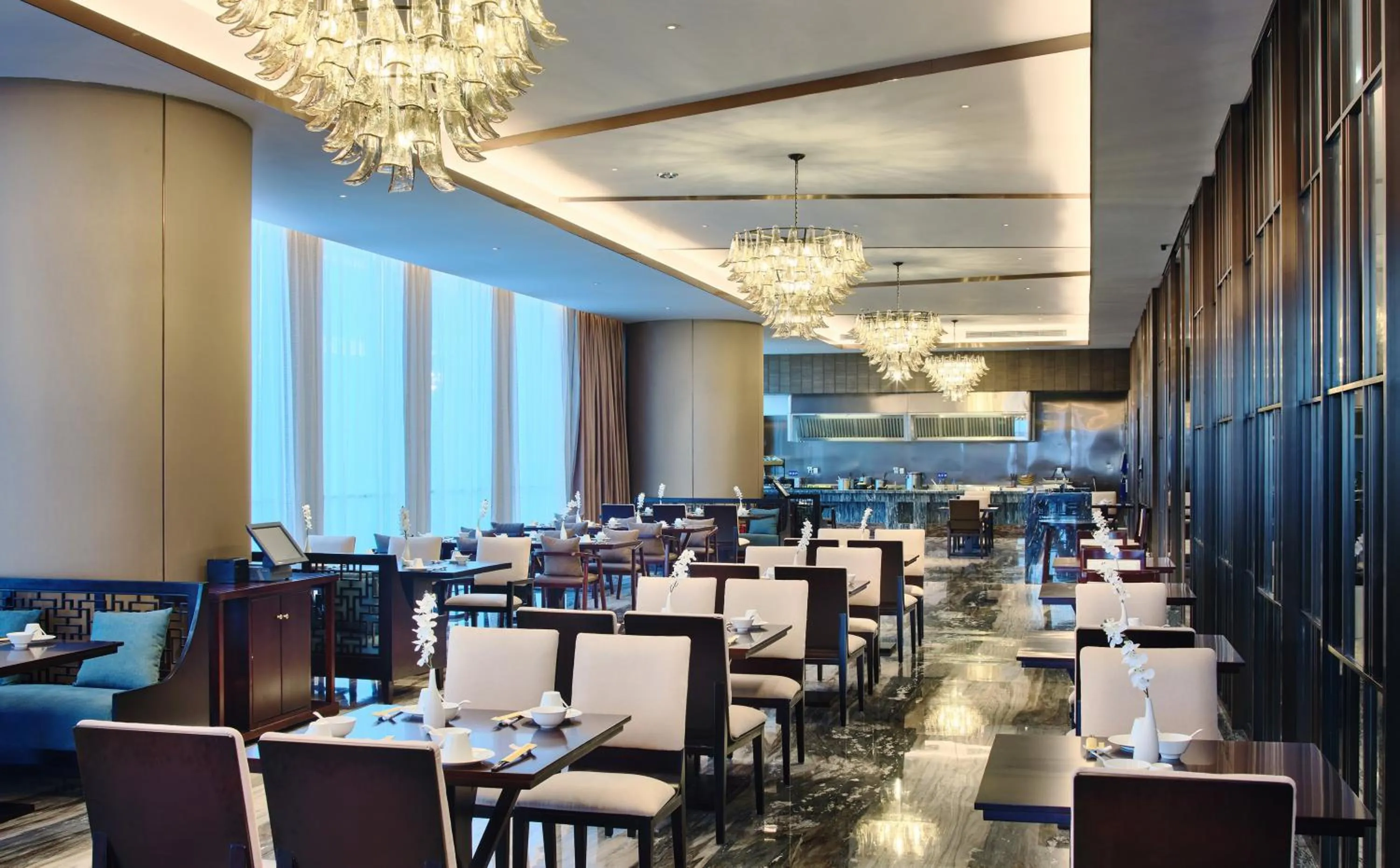 Restaurant/places to eat in Crowne Plaza Nanning City Center by IHG