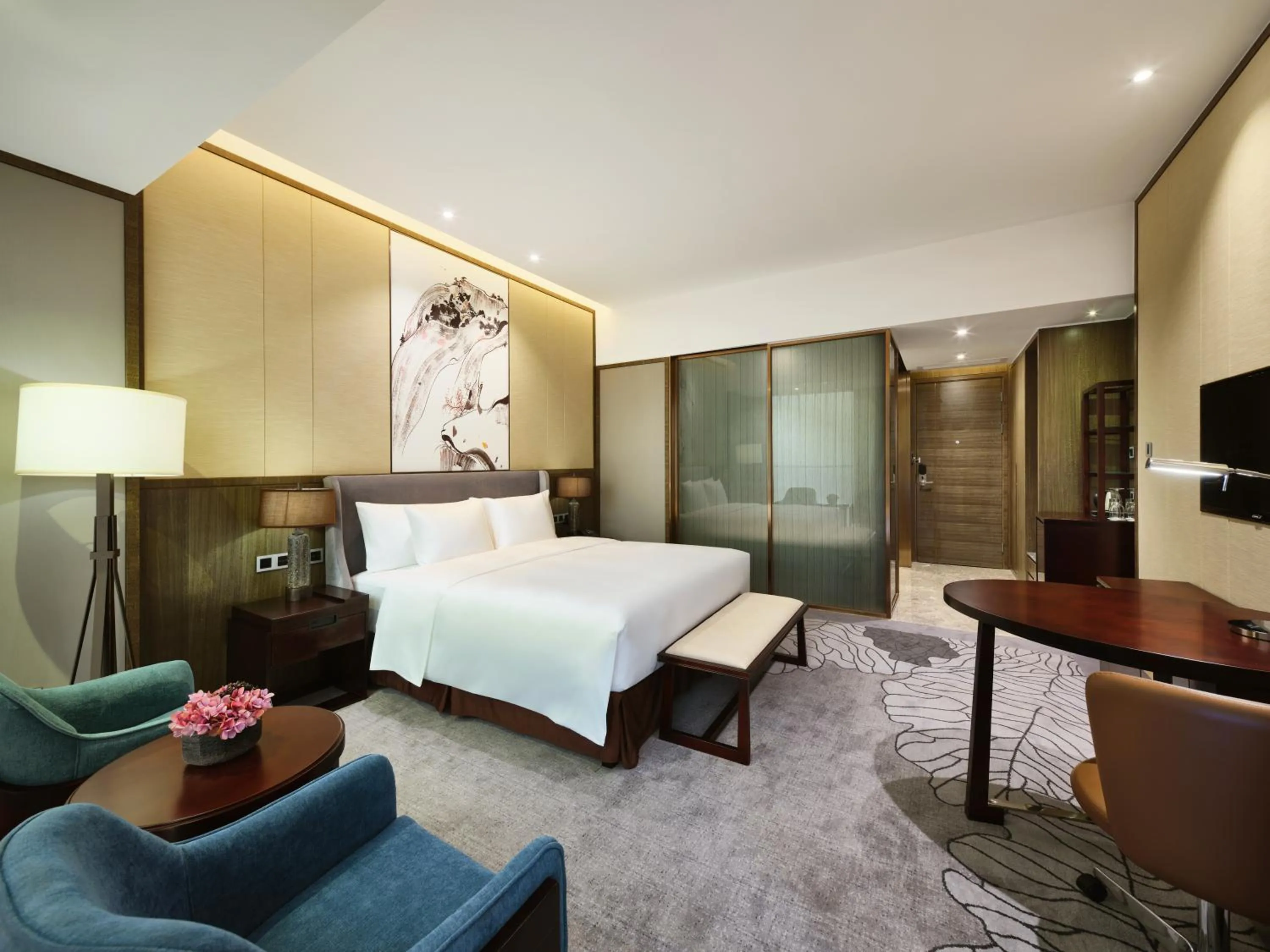 Bed in Crowne Plaza Nanning City Center by IHG