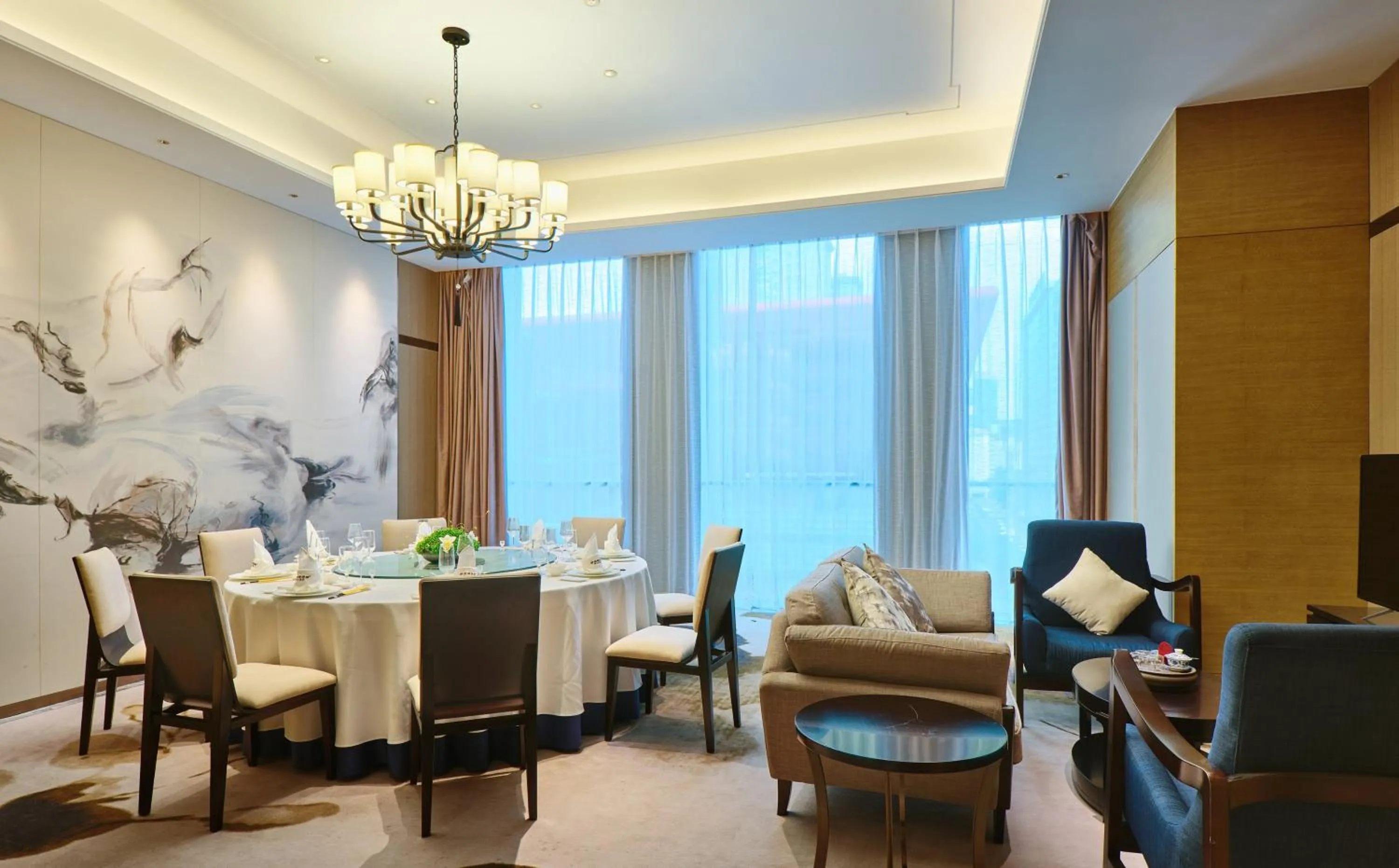 Restaurant/places to eat in Crowne Plaza Nanning City Center by IHG