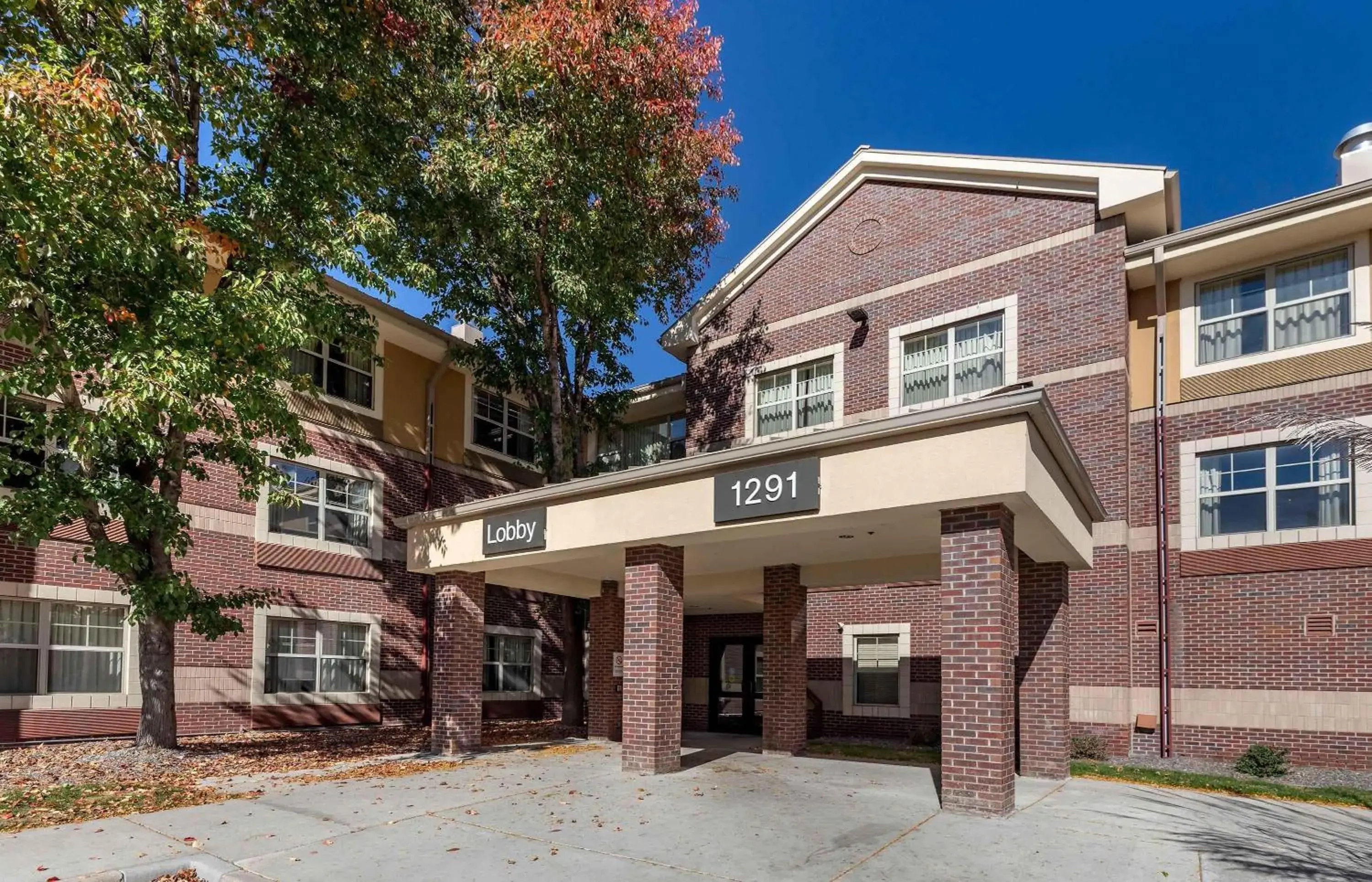 Property building in Extended Stay America Suites - Denver - Westminster Property building in Extended Stay America Suites - Denver - Westminster