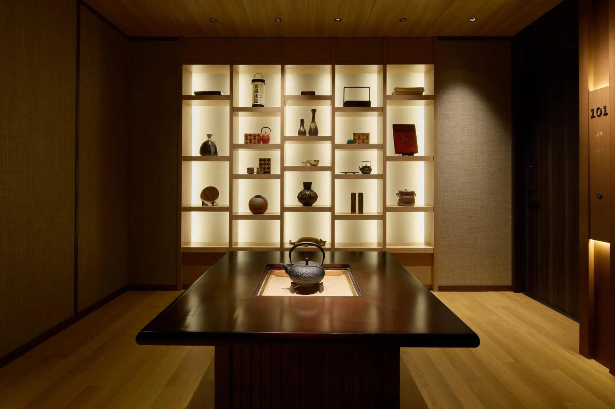 Bedroom in Hotel Indigo Hakone Gora by IHG