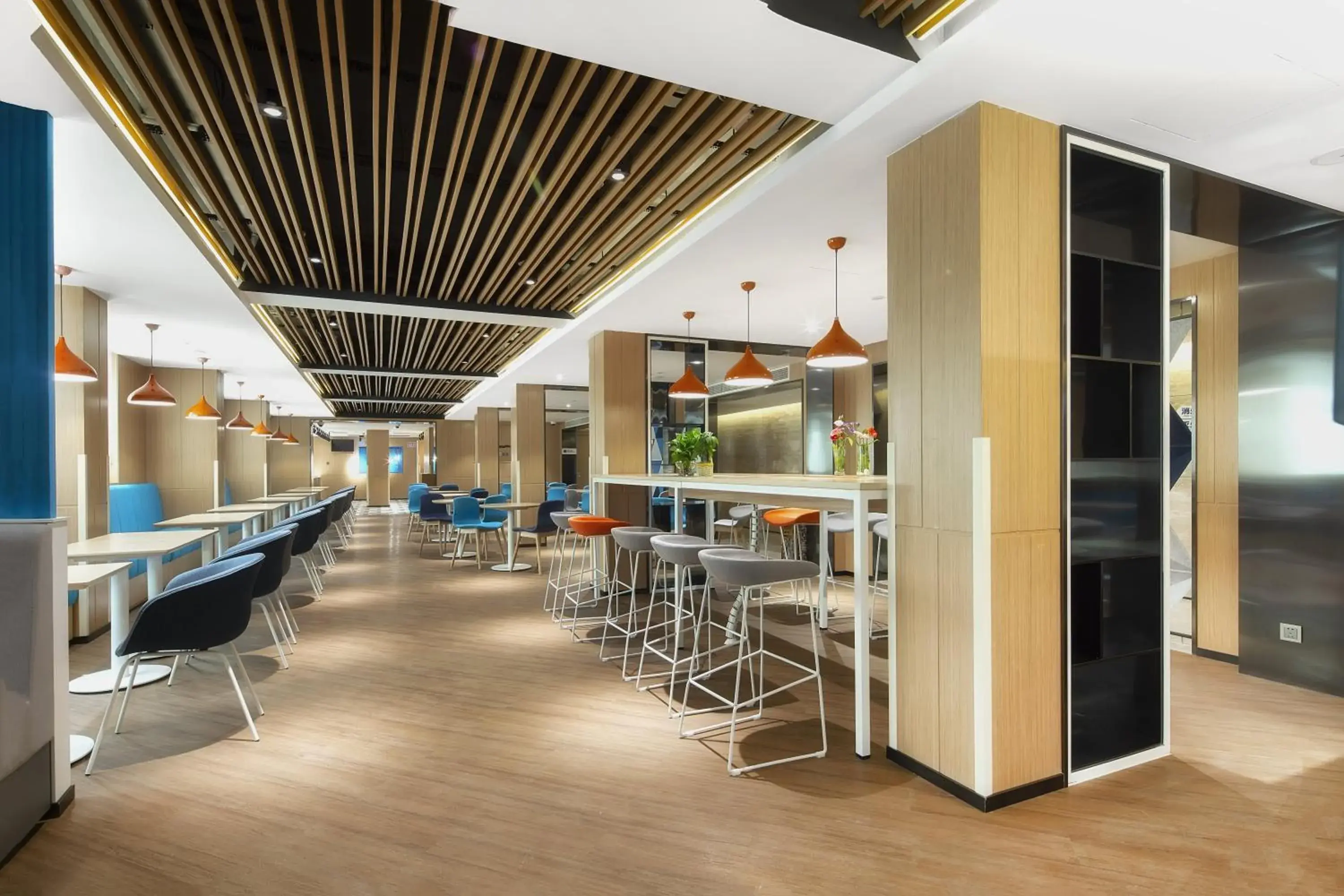 Restaurant/places to eat in Holiday Inn Express Shanghai Chongming by IHG Restaurant/places to eat in Holiday Inn Express Shanghai Chongming by IHG