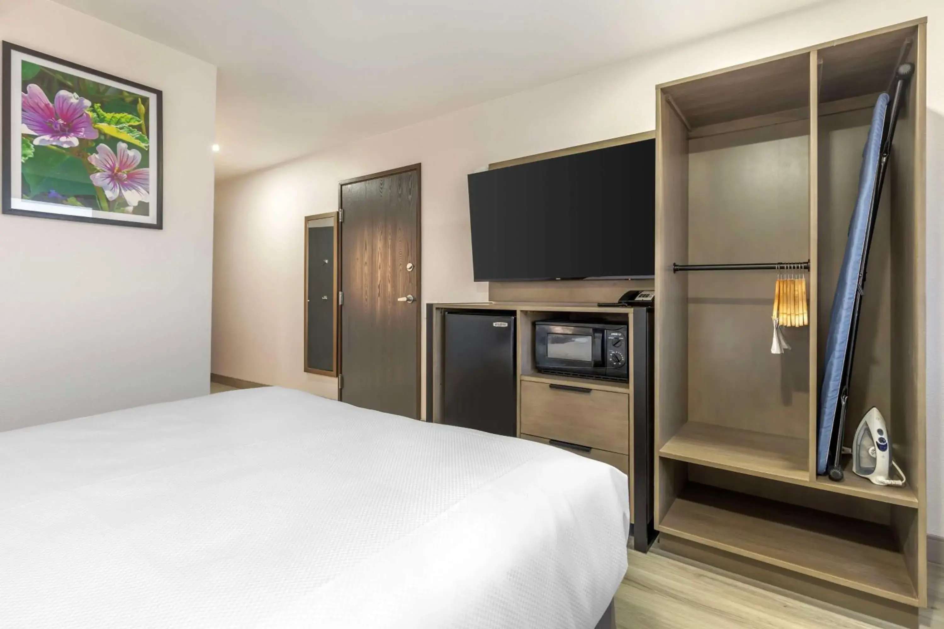 Bedroom, Bed in Best Western North Side Inn Bedroom, Bed in Best Western North Side Inn