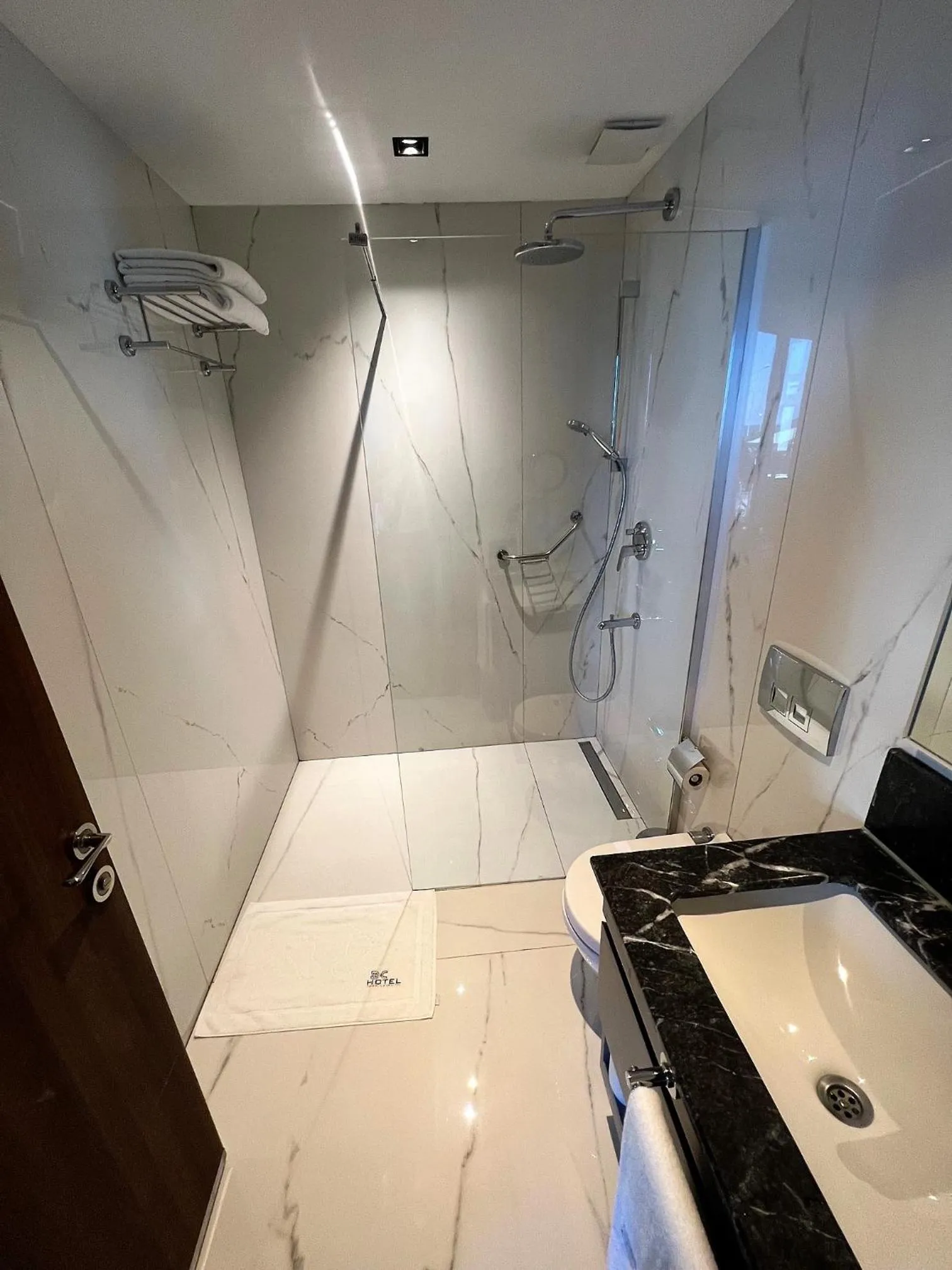 Bathroom in B&C HOTEL