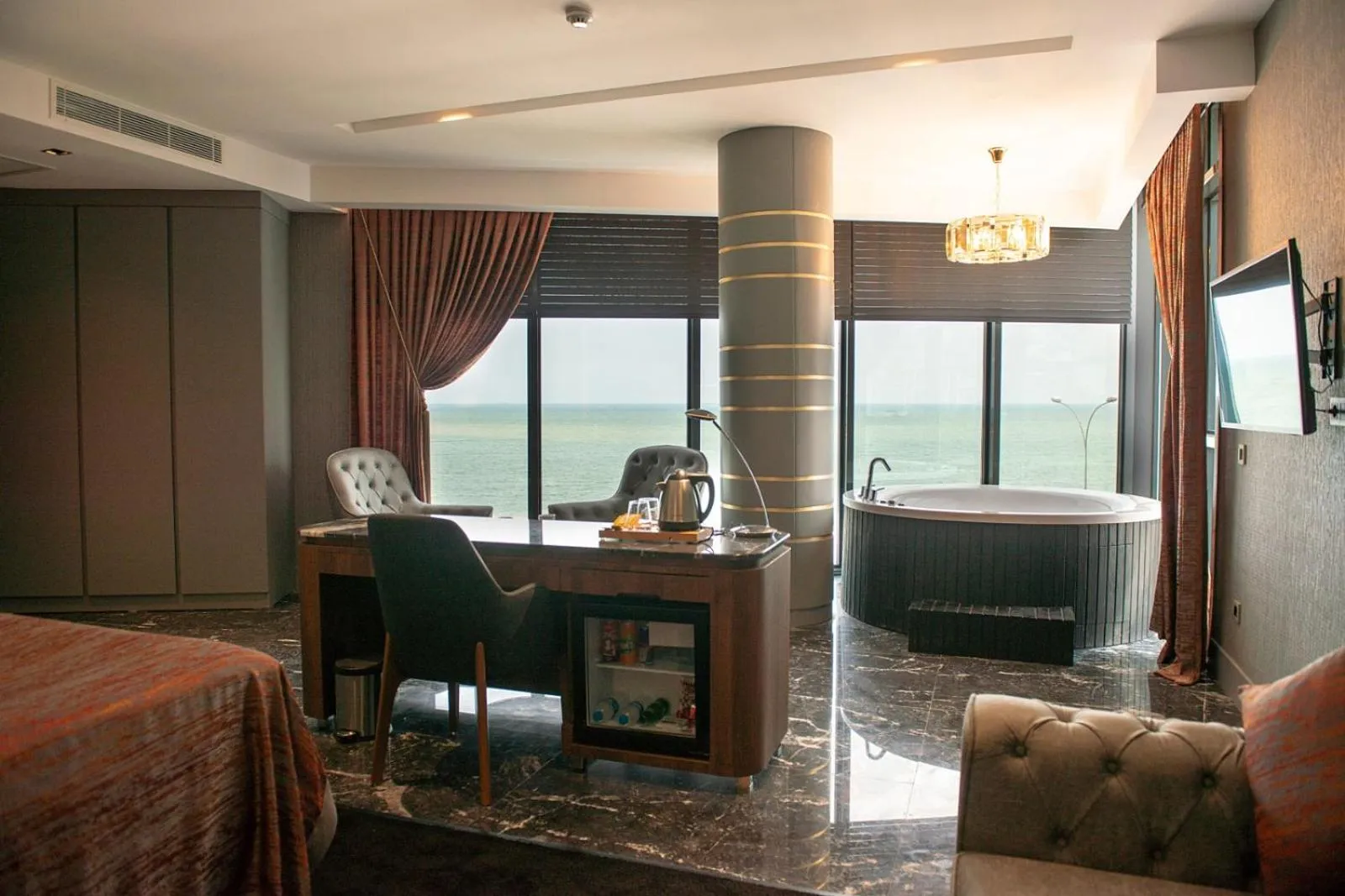 Seating area in B&C HOTEL